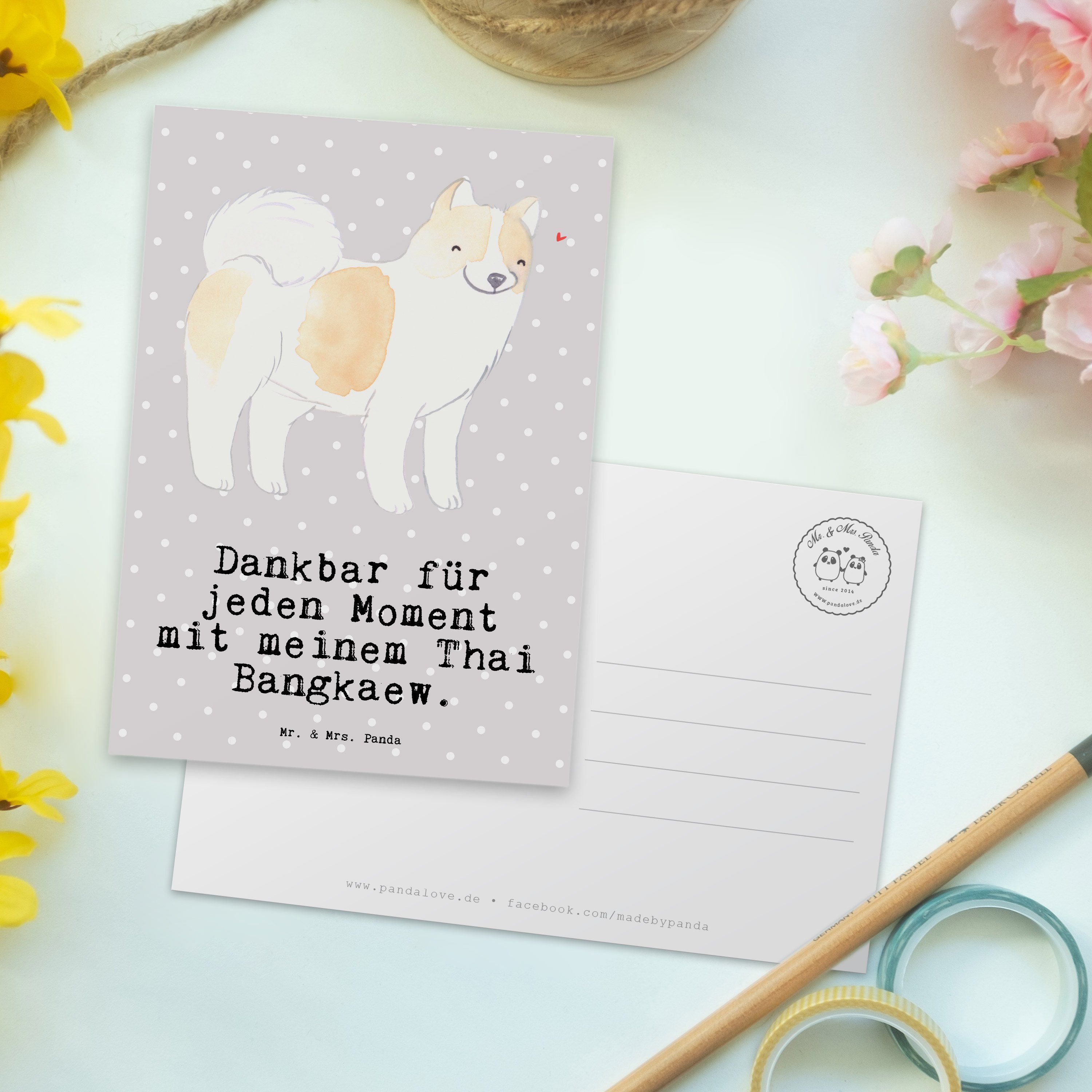 - Grau & Thai - Geschenk, Mrs. Bangkaew Postkarte Mr. Panda Schenken Pastell Moment Hunderasse,