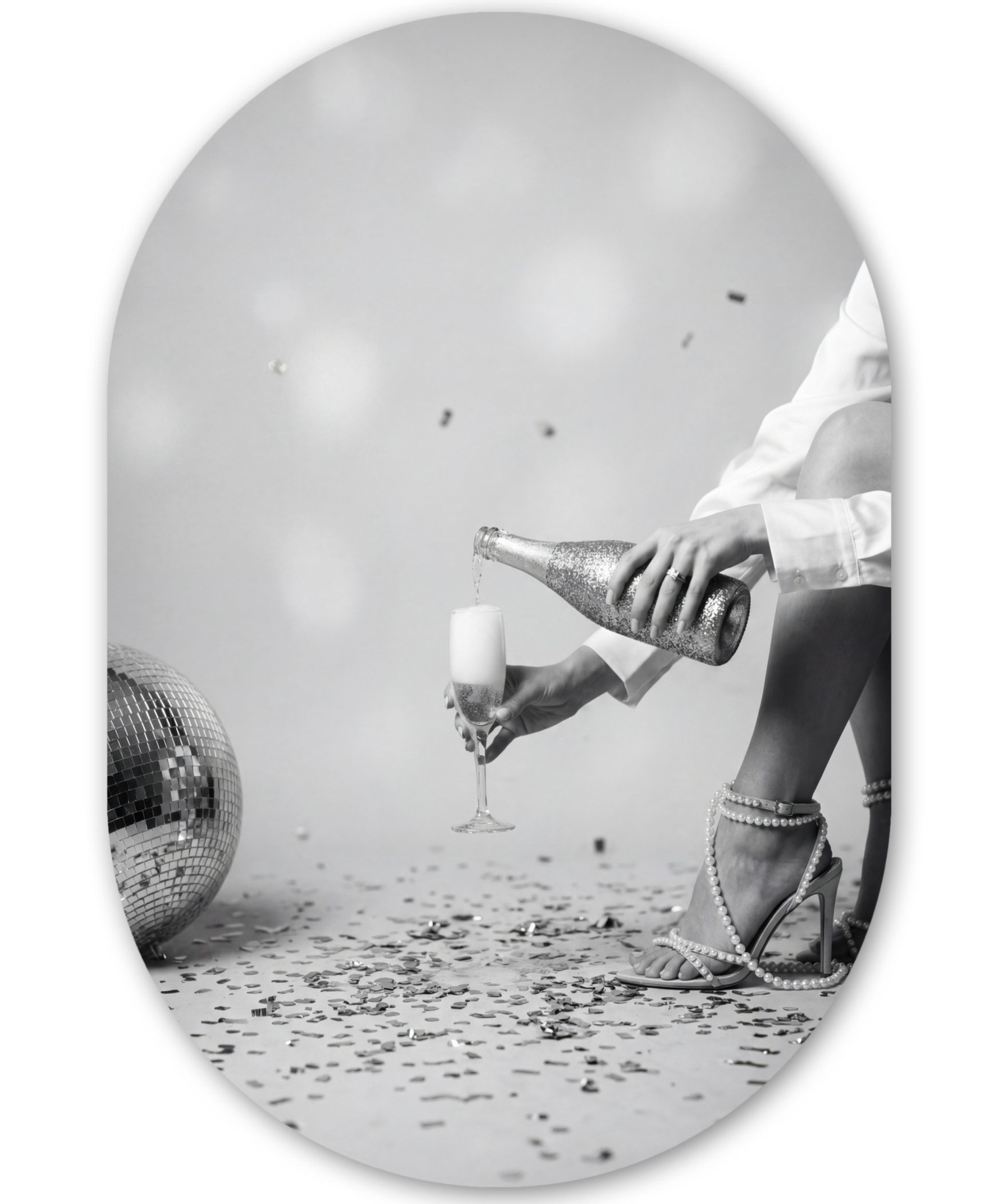 MuchoWow Gemälde Festlich - Champagner - Discokugel, Fotodruck (1 St), Wandbild Oval, Wohnzimmer oder Schlafzimmer Wanddekoration, 40x60 cm