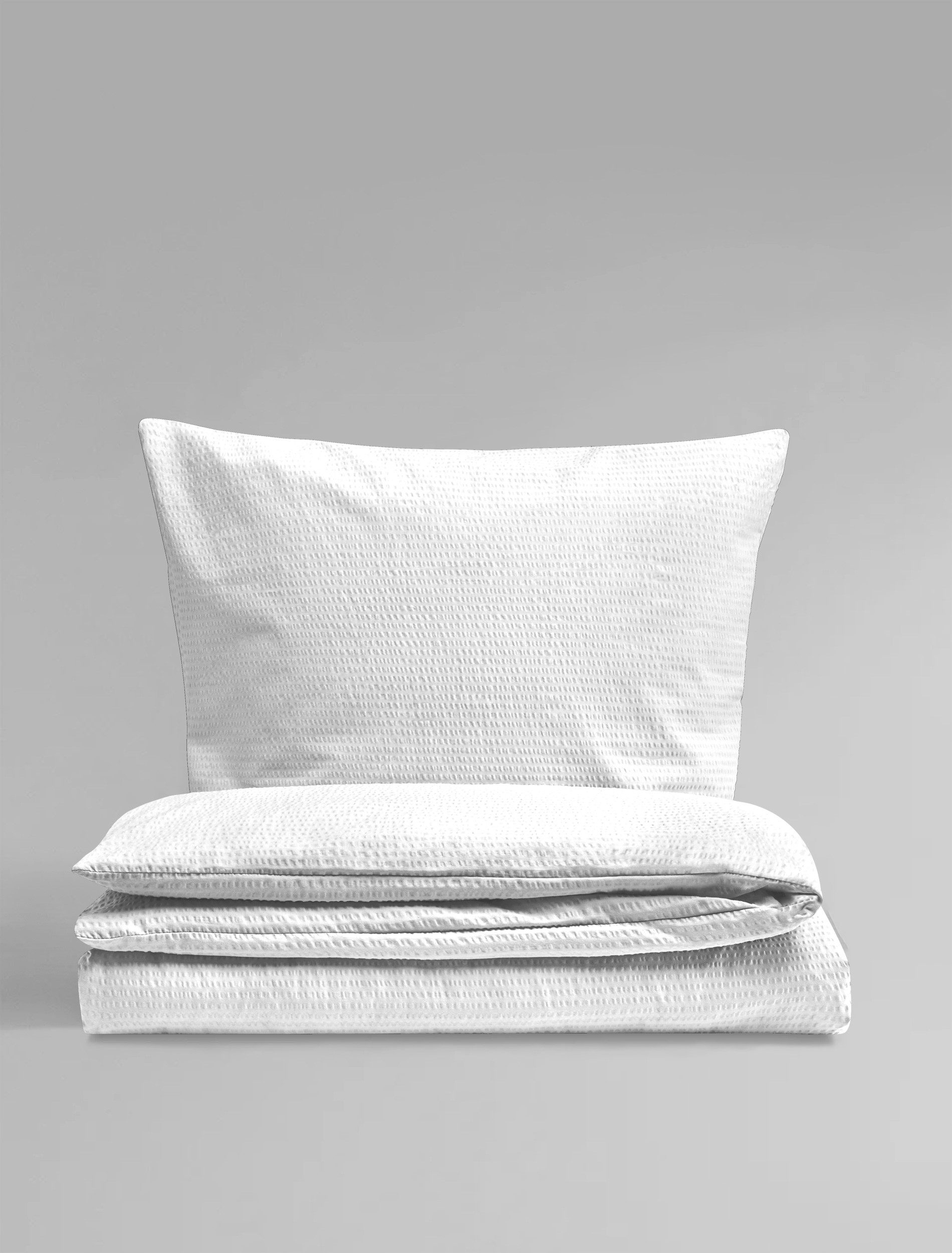 BIERBAUM Bettwäsche Chic Uni, Seersucker, 2 teilig, Schickes Unidesign: Modern und elegant für jedes Schlafzimmer