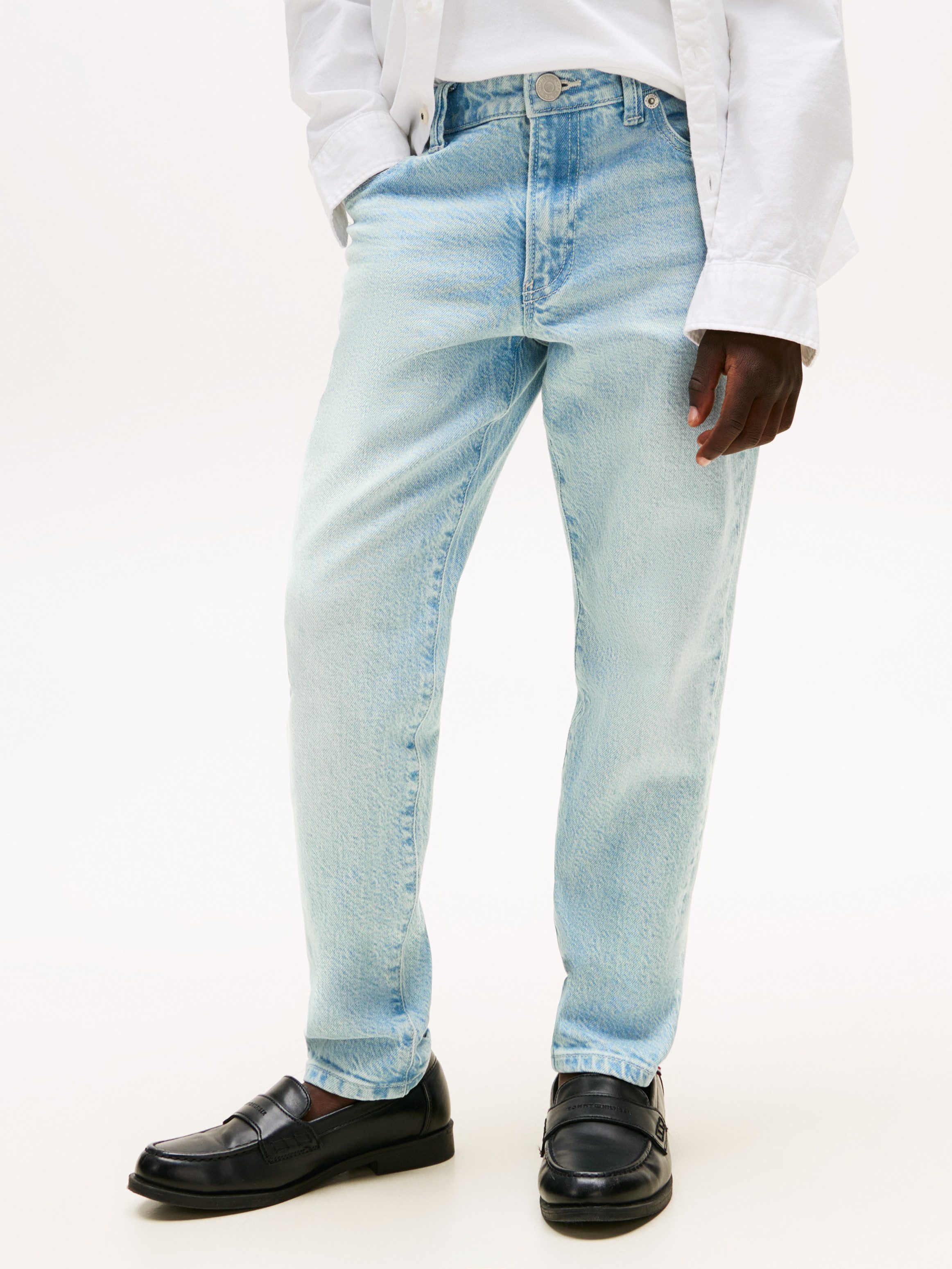 Tommy Hilfiger Straight-Jeans MODERN STRAIGHT für Kinder bis 16 Jahre, in heller Waschung