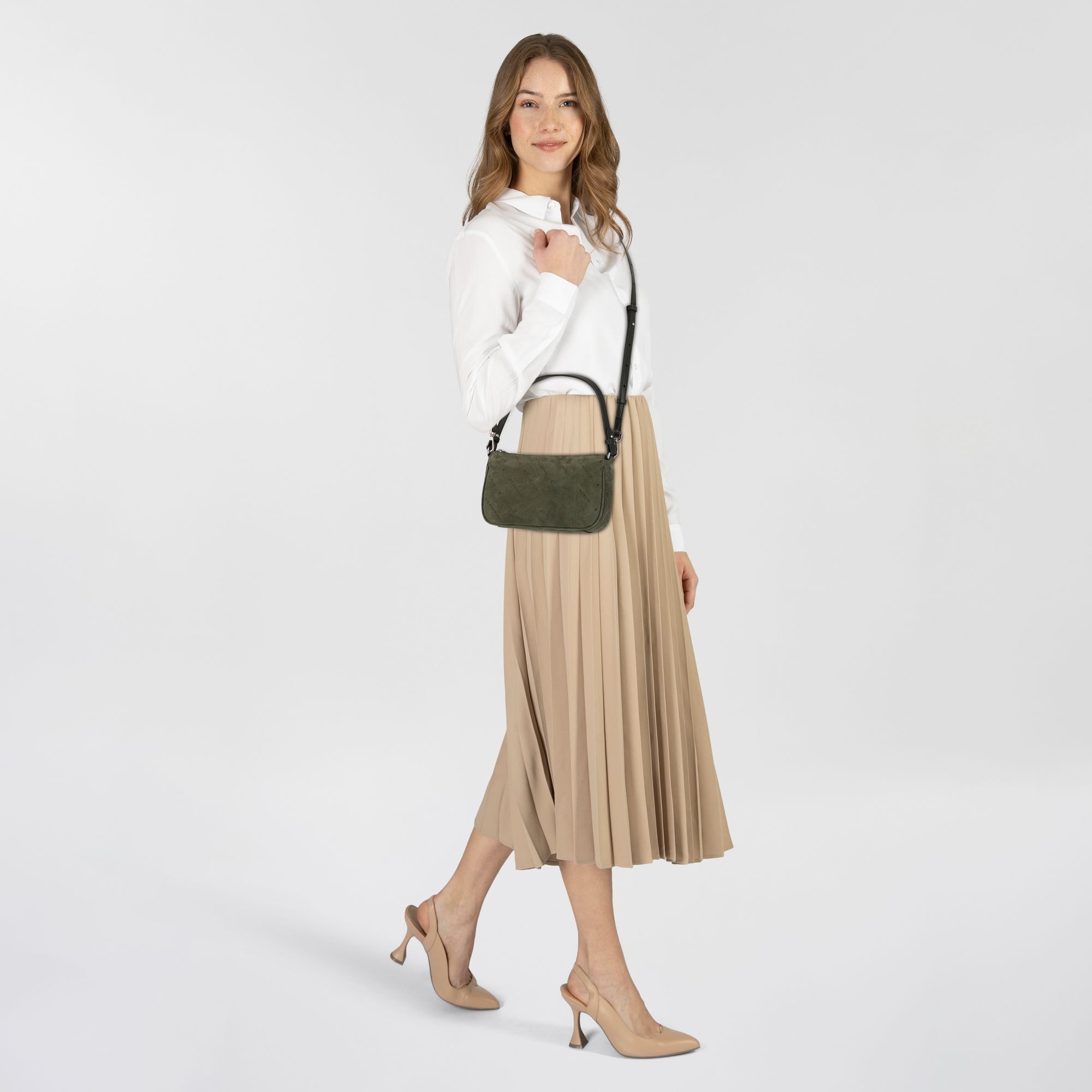 Liebeskind Berlin Schultertasche Monogram, Leder günstig online kaufen