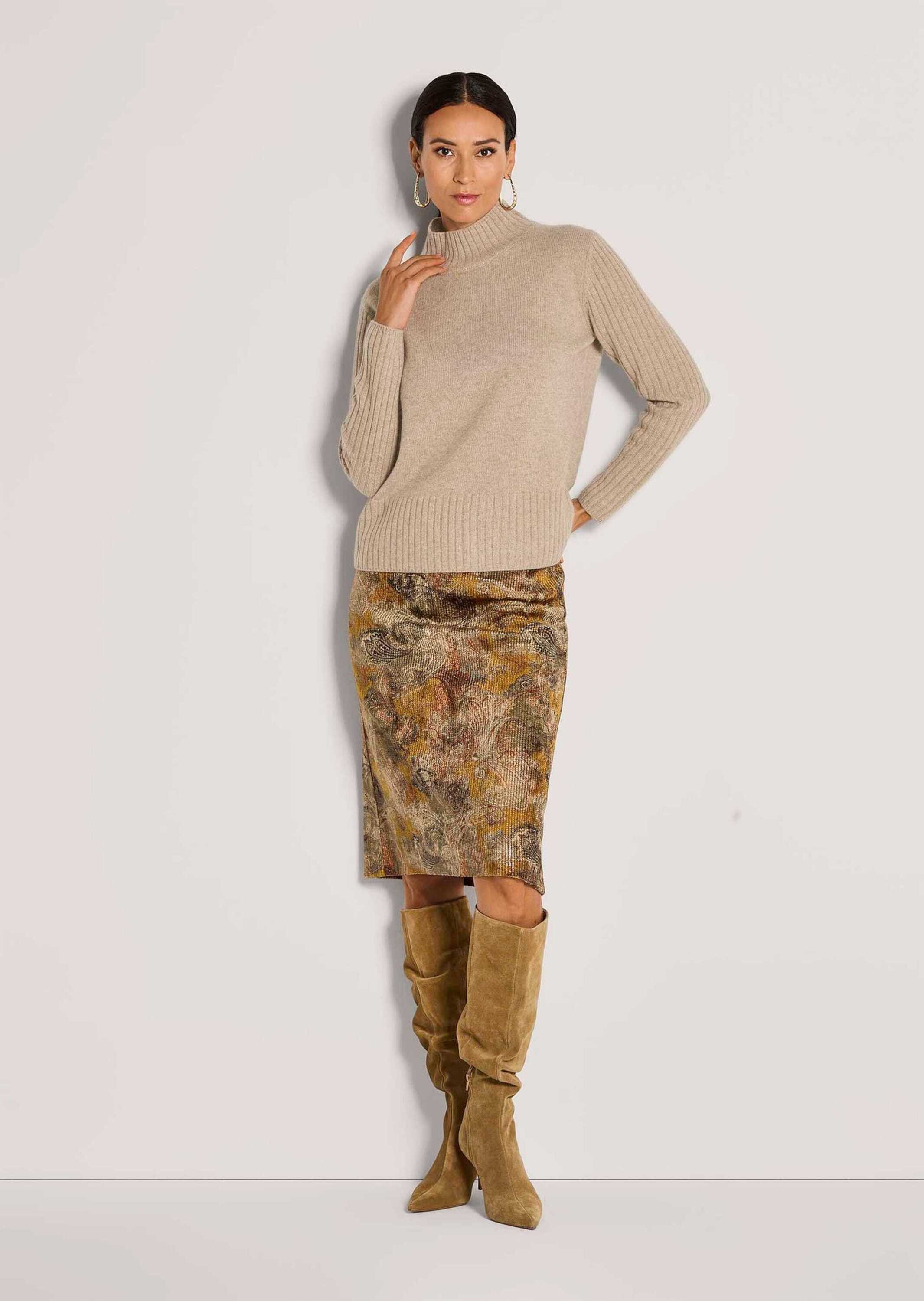 MADELEINE Strickpullover Eleganter Strickpullover mit Stehkragen Herbstlicher Pullover mit Rippstricksaum, melierter Optik und Langarm