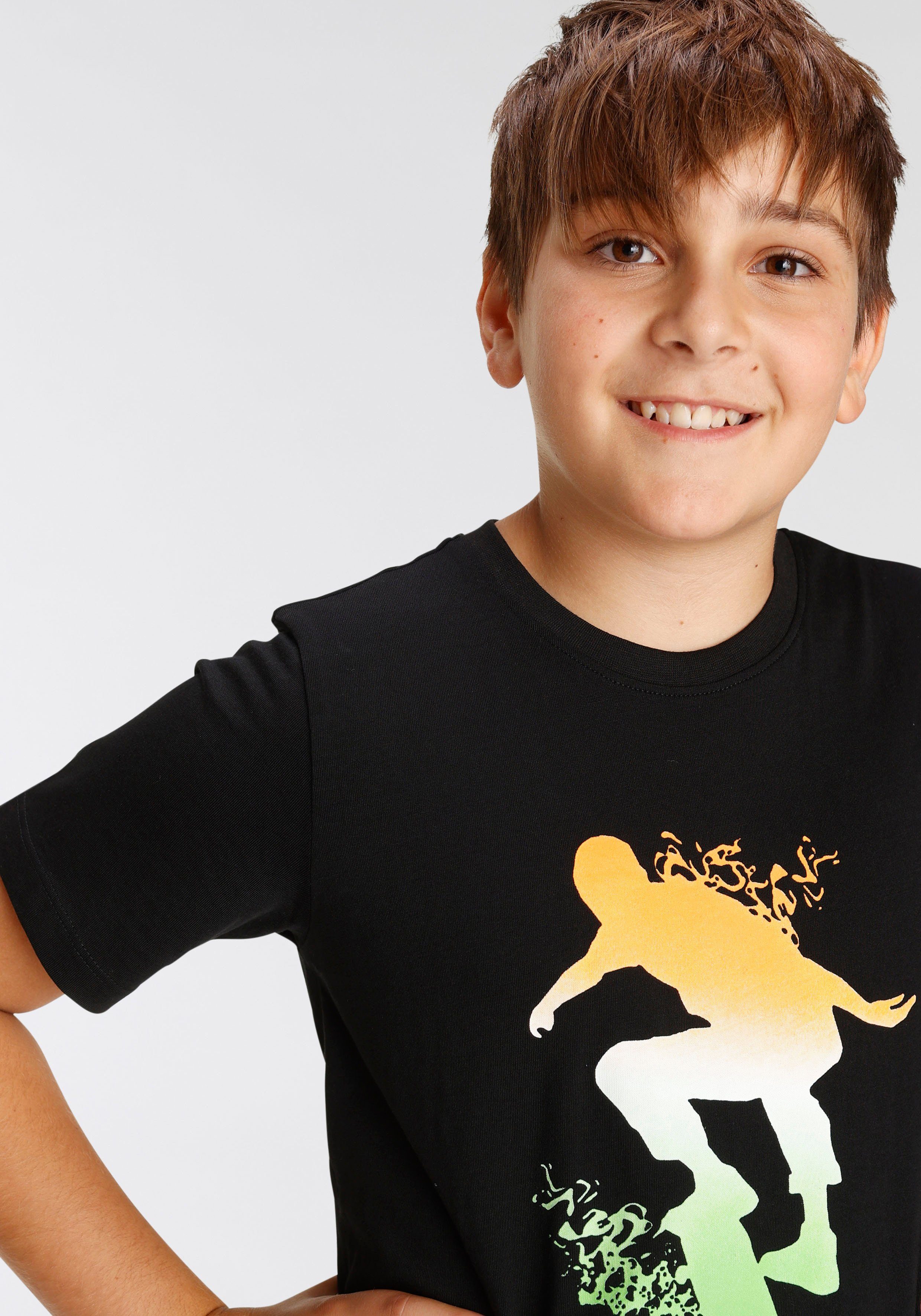 KIDSWORLD T-Shirt Skating - Druck Kurzarm, Basic-Passform, bedruckt, Rundhalsausschnitt