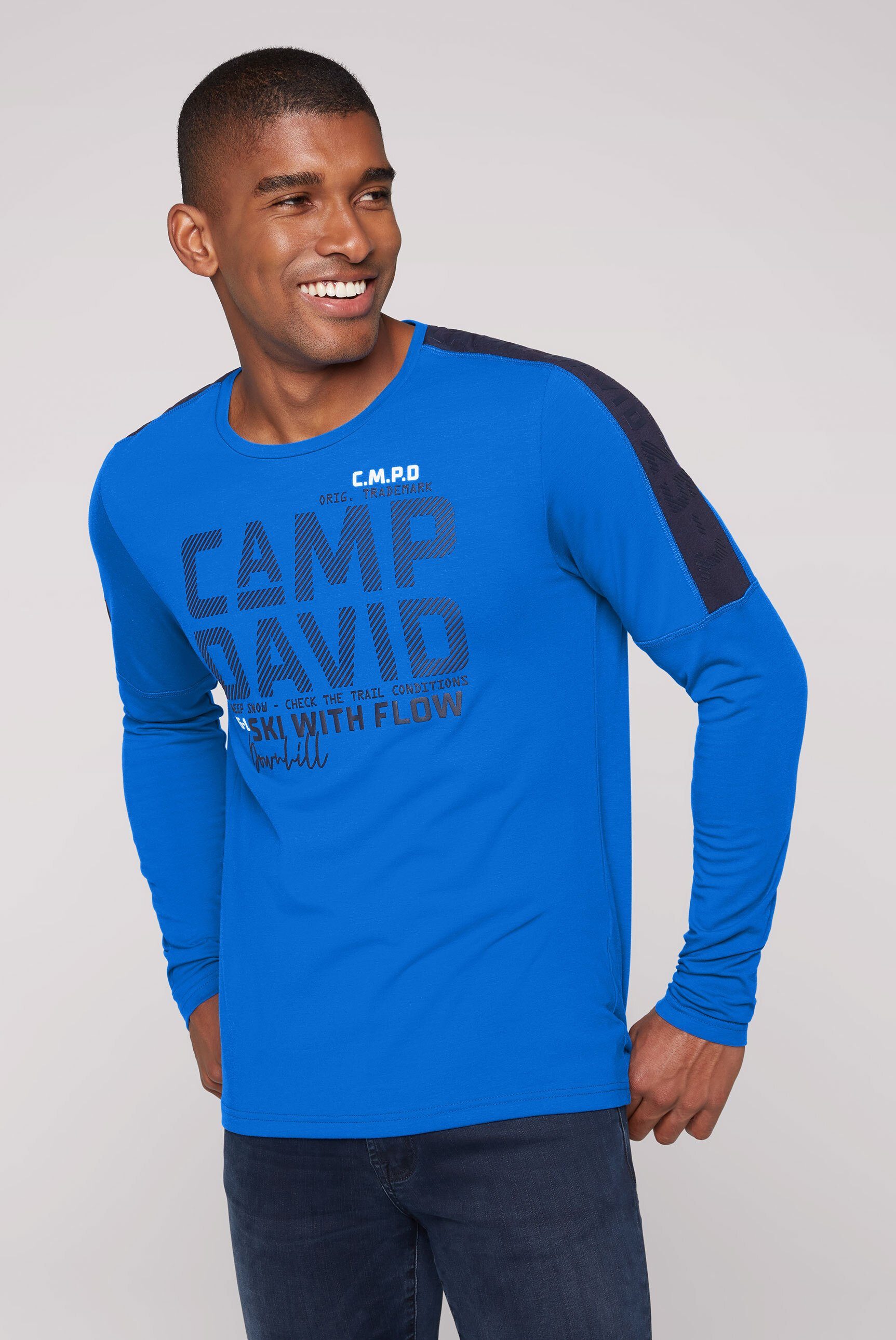 CAMP DAVID Rundhalsshirt mit Teilungsnähten an den Seiten
