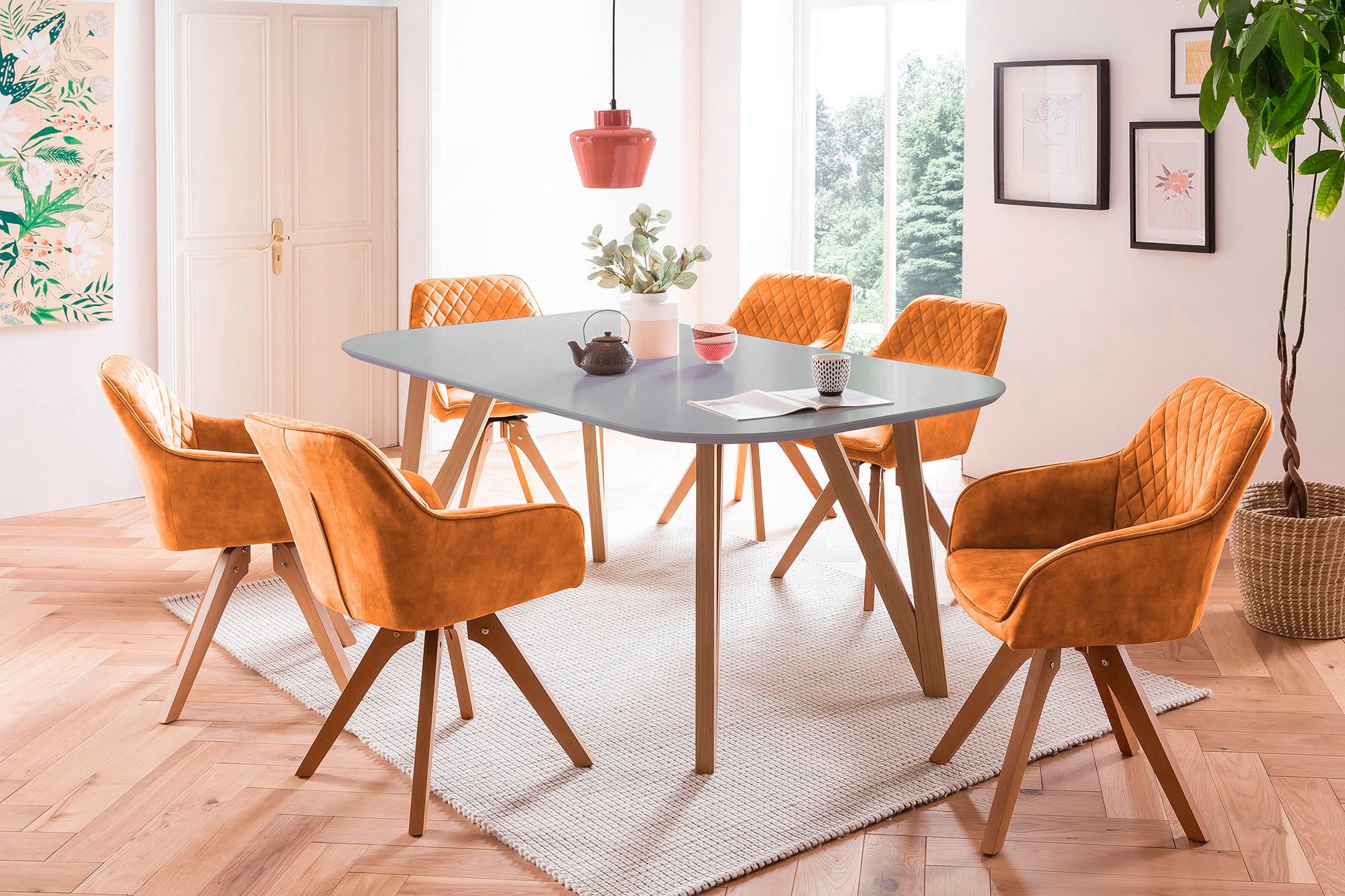 SalesFever Armlehnstuhl Växjö - Esszimmerstuhl Komfort und Stil (1 St), Sitzkomfort neu definiert: 180° Drehplatte inklusive!