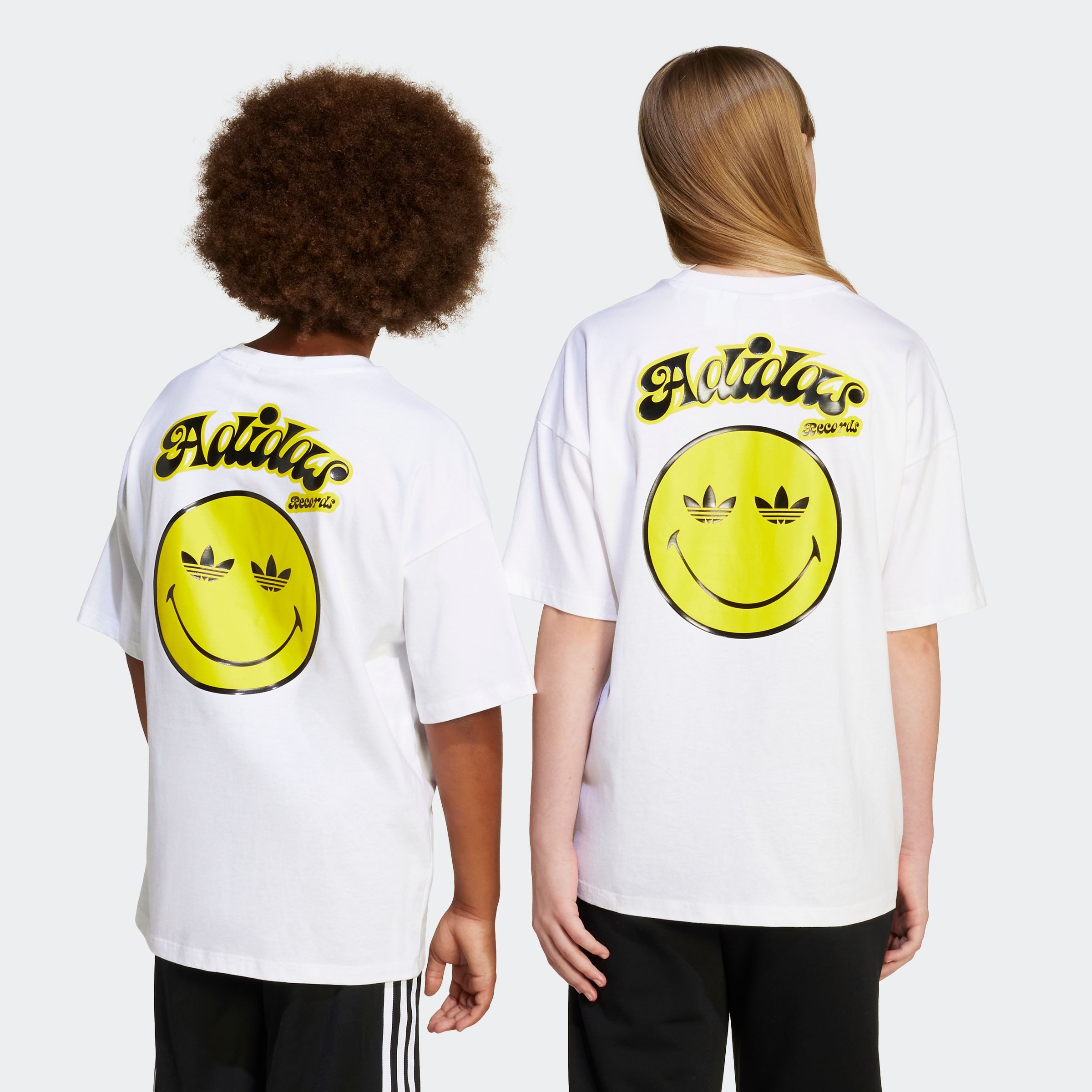 adidas Originals T-Shirt ADIDAS ORIGINALS X SMILEY WORLD KIDS sportlicher Stil, für Kinder und Teens, mit Rundhalsausschnitt