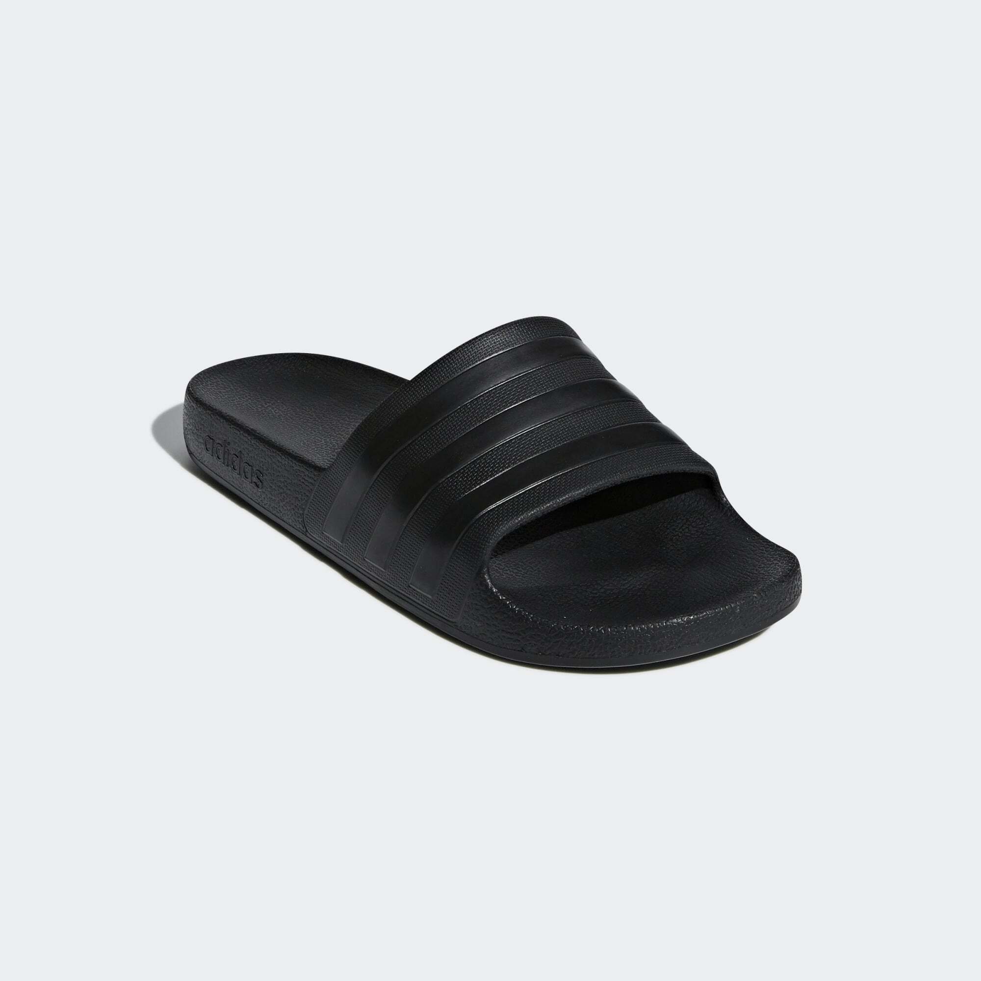 Core Black/Core Black/Core Black
