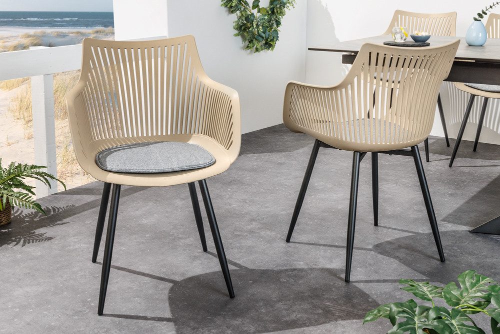 riess-ambiente 4-Fußstuhl SIGNUM greige/schwarz - Kunststoff, Indoor/Outdoor, mit Armlehnen (Einzelartikel, 1 St), Esszimmer · Kunststoff · Garten/Balkon/Terrasse · Design · Küchenstuhl