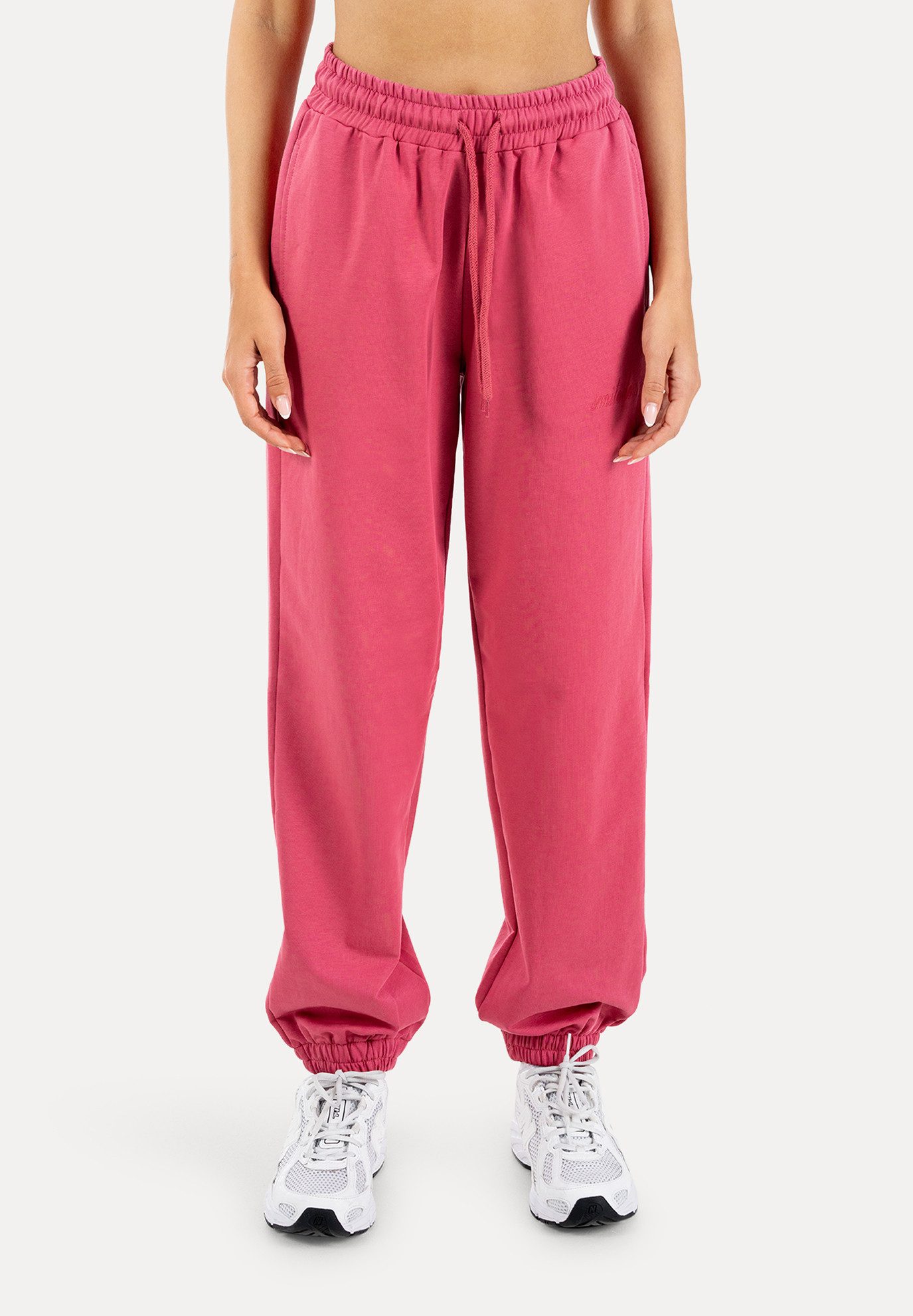 Jogginghose Elura, Trainingshose Damen Tapered Fit, Sweatpants mit Tunnelzug