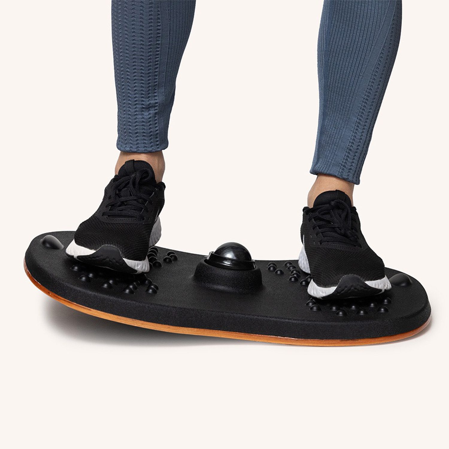 Swedish Posture Balanceboard STANDY Balance Board, Verbessert die Körperhaltung, Stärkt die Muskulatur
