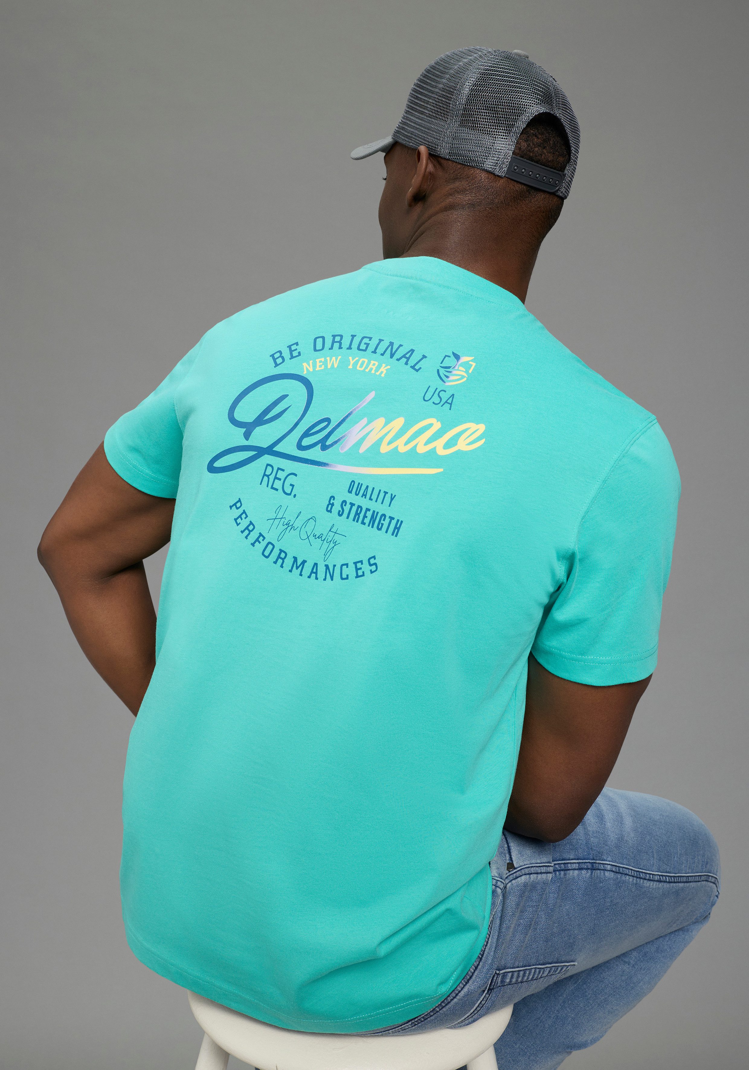 DELMAO Rundhalsshirt Neue Kollektion! casual Stil, Kurzarm, normale Passform, mit Print-Applikation