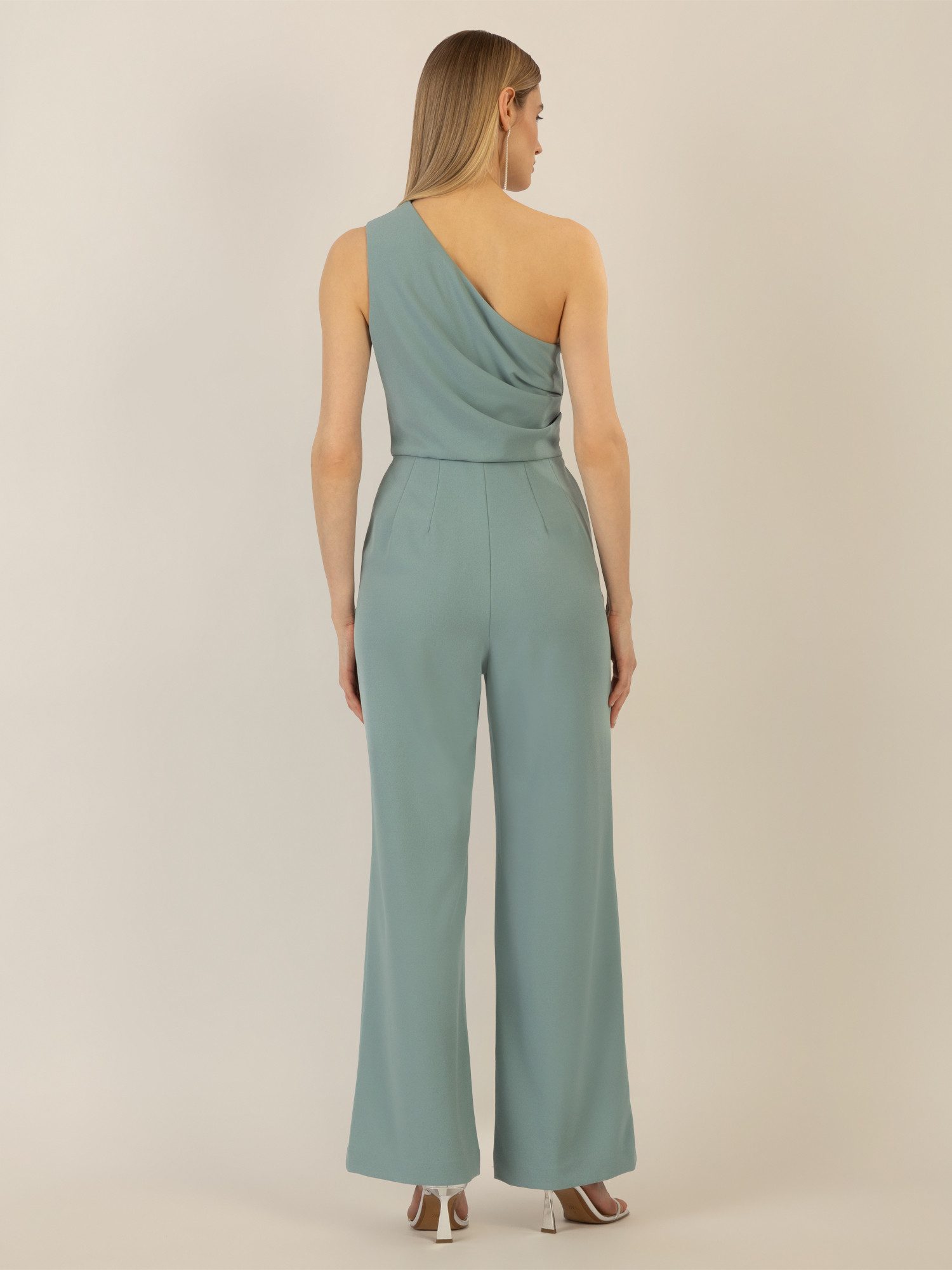 Apart Jumpsuit aus einer leicht strukturierten Ware