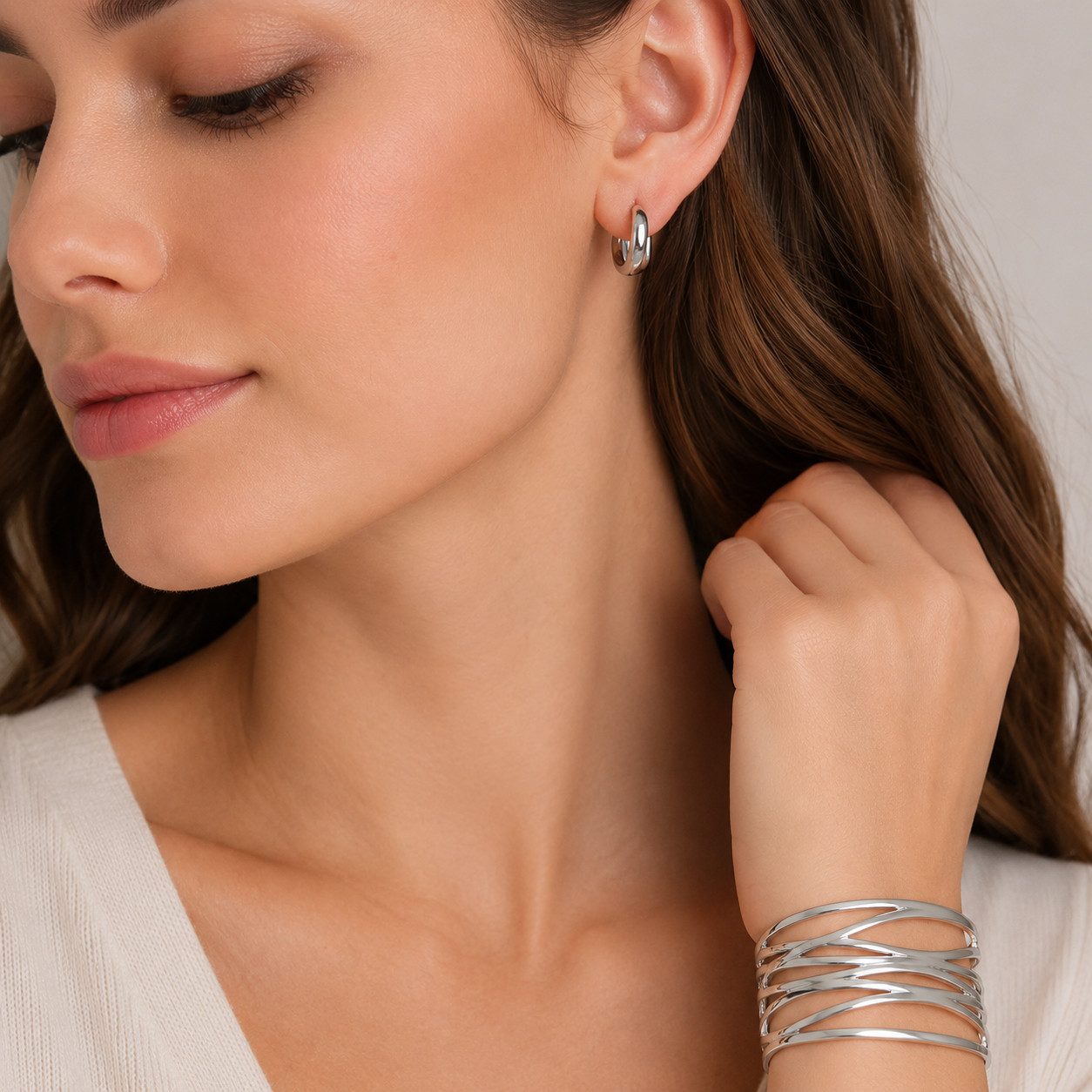 XCOAST Ohrhänger-Set Damen-Ohrringe Creolen aus Edelstahl – Silber, hypoallergen, zeitlos (Minimalistische Ohrringe Damen, 2-tlg., 1 Paar Silberohrringe im Schmucketui), runde Creolen, edel verabeitet, elegant, vielseitig kombinierbar