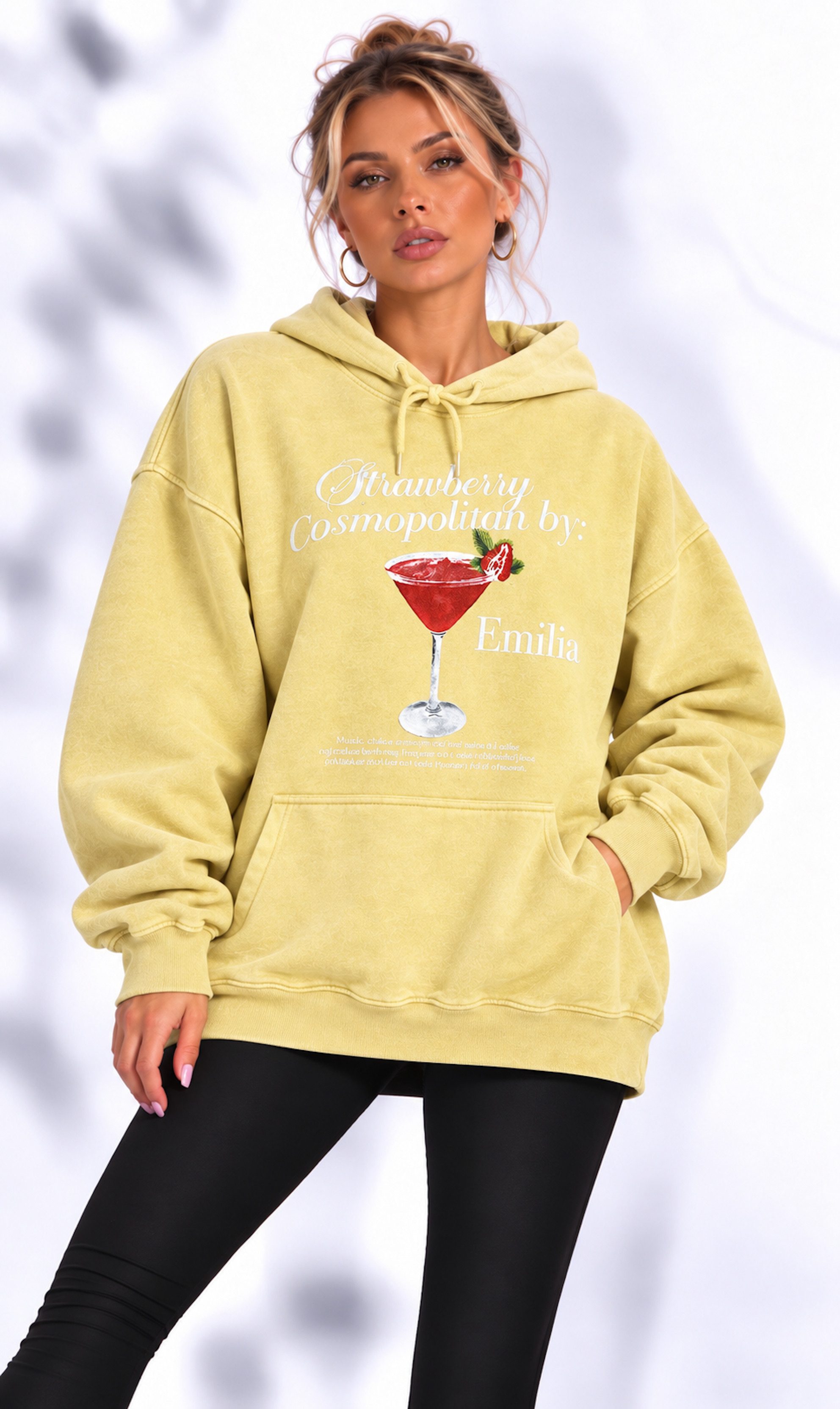 Worldclassca Hoodie Worldclassca Oversized Hoodie "STRAWBERRY" Kapuzenpullover Sweatshirt Neue Kollektion - Stilvolle und gemütliche Casual Mode für Damen