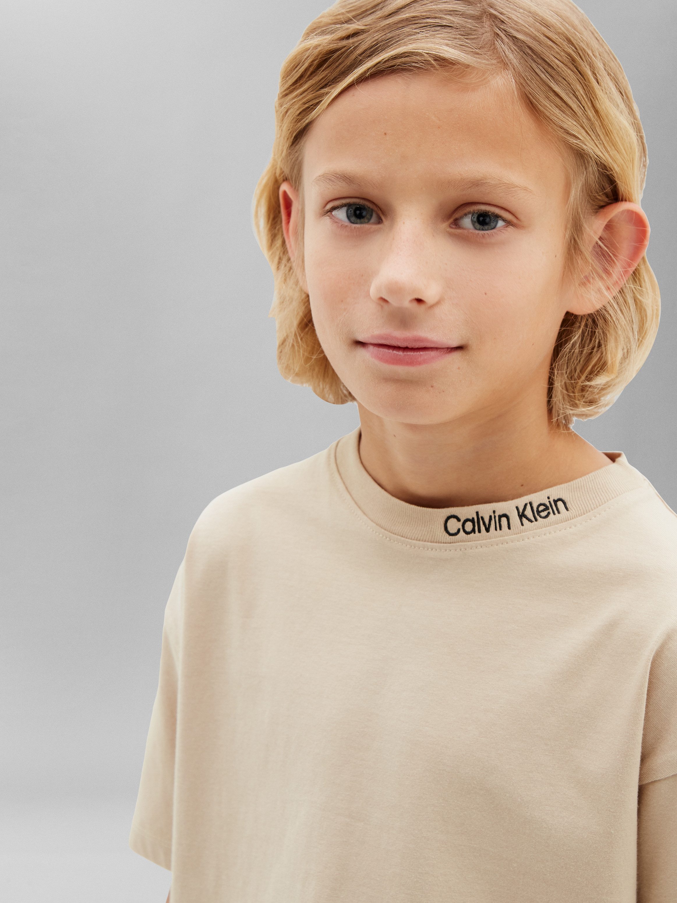 Calvin Klein Jeans T-Shirt (Packung, 2-tlg) Regular Fit, reine Baumwolle, gestickter Logoschriftzug