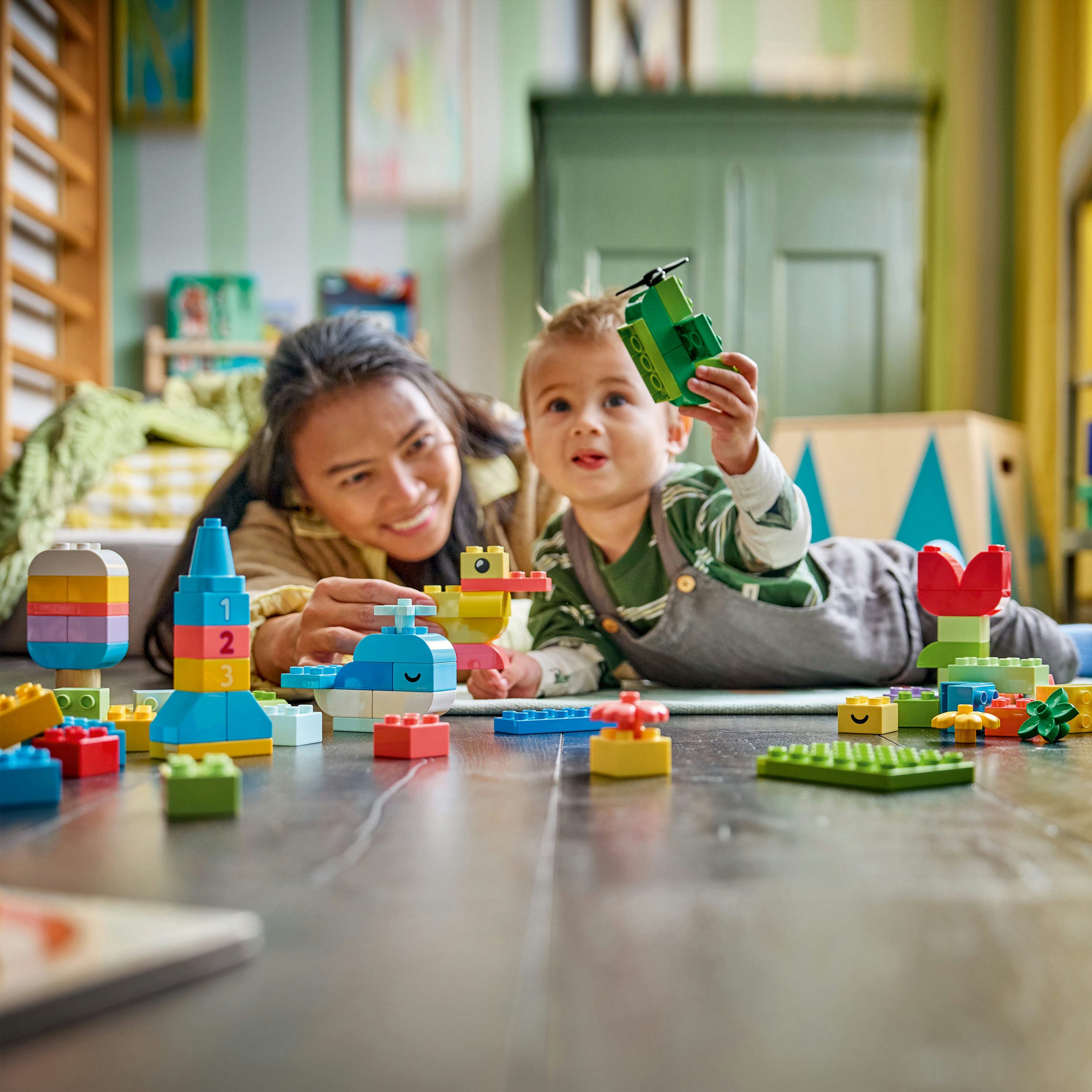 LEGO® Bunte Kreativbox (10479), LEGO DUPLO Classic Konstruktionsspielsteine, (80 St), Made in Europe