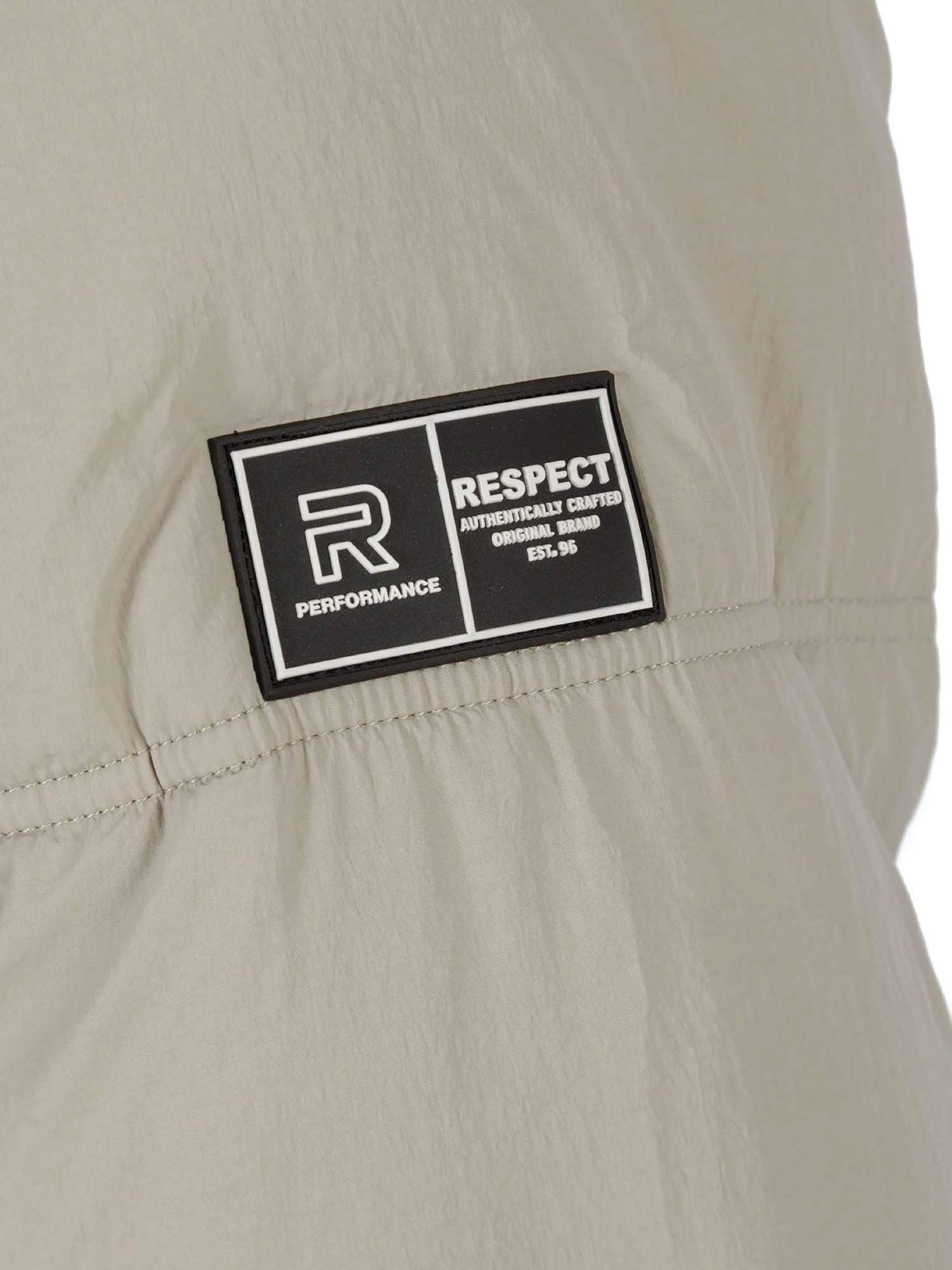 Respect Winterjacke Steppjacke mit Reißverschlusstaschen und Ärmelpatch  (XS-XXL) trendiges Design