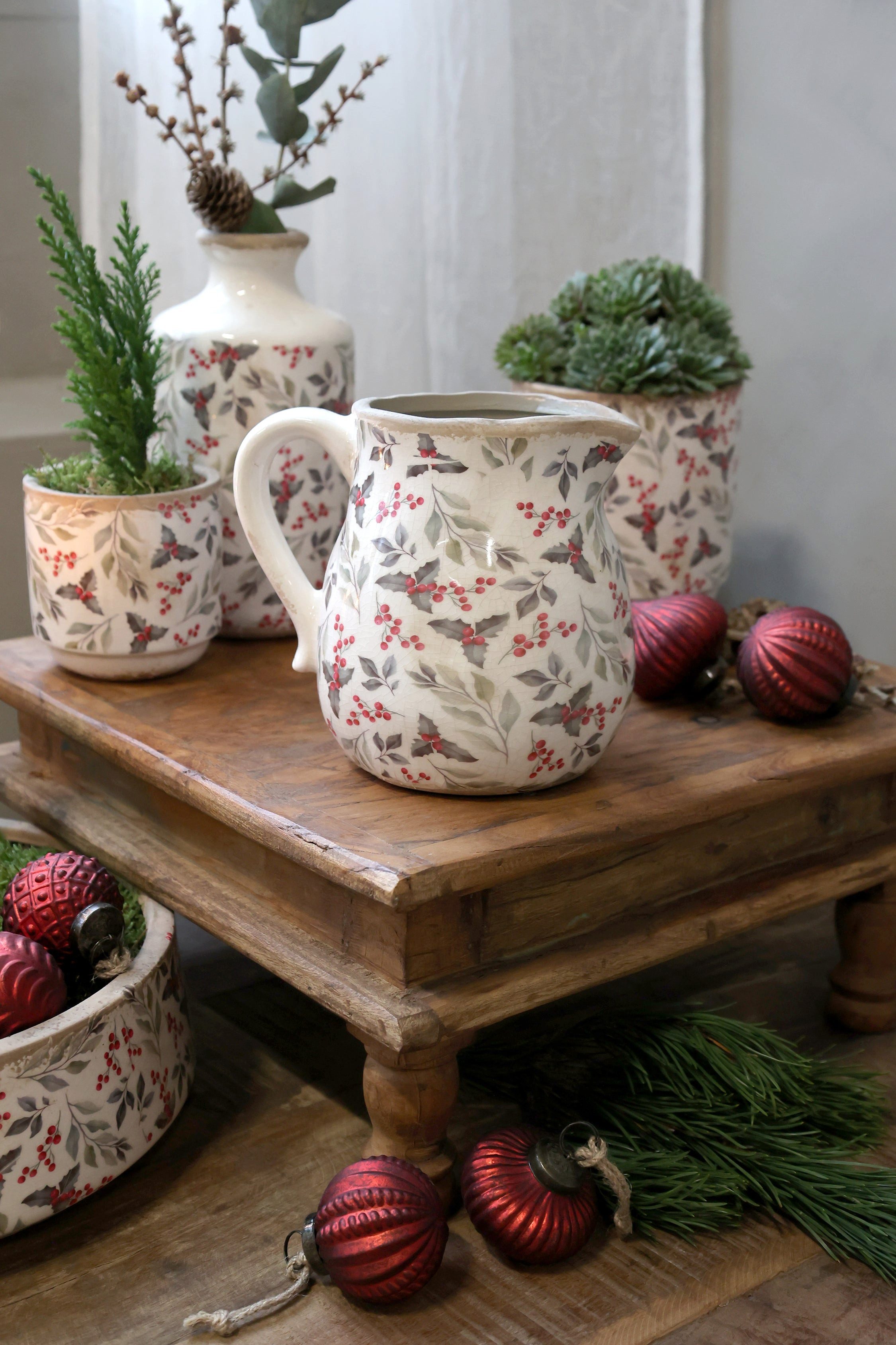 Chic Antique Dekovase Chic Antique Kanne mit Blättern & Beeren – Creme