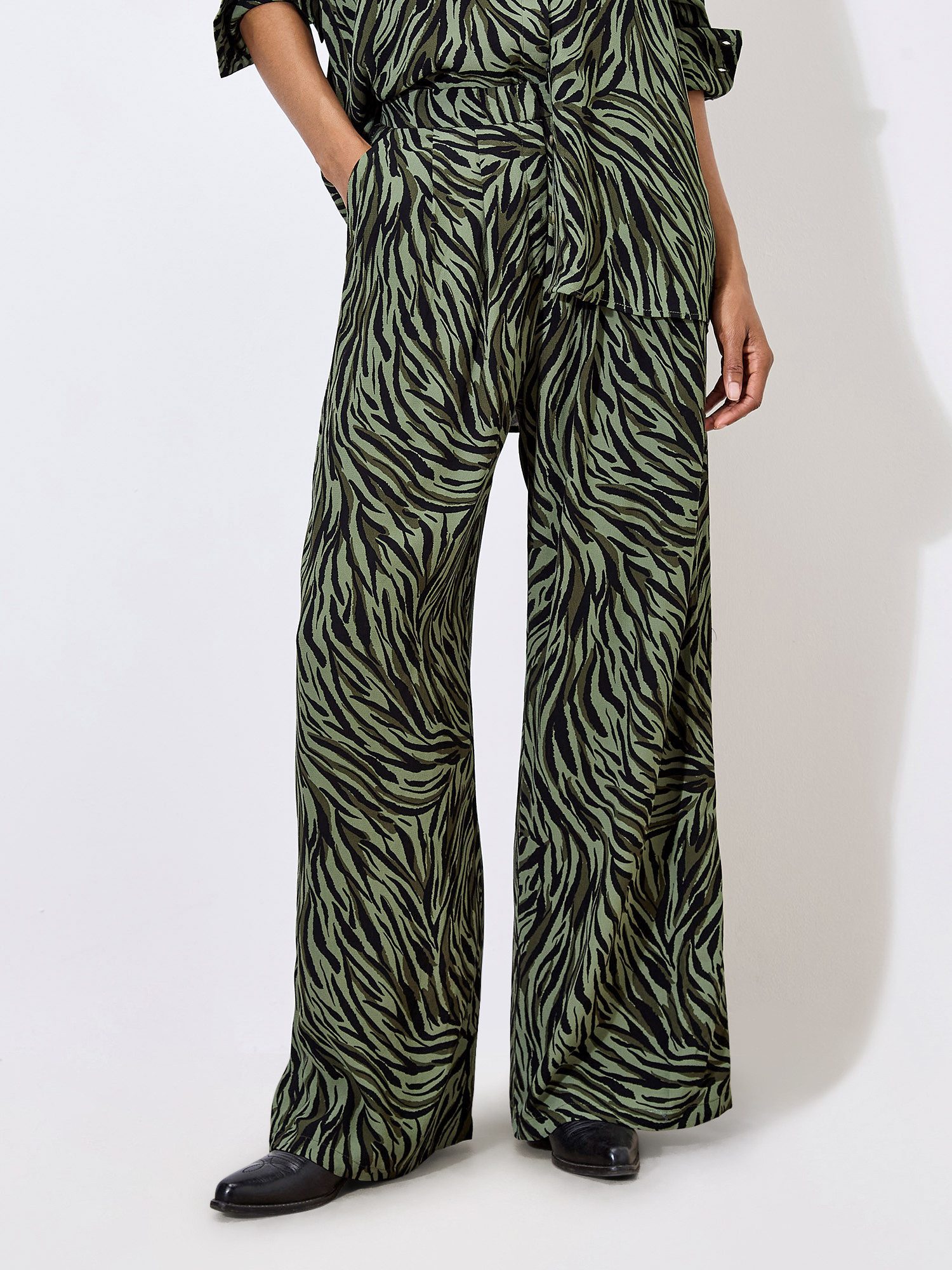 Apricot Stoffhose Weite Hose mit Zebradruck