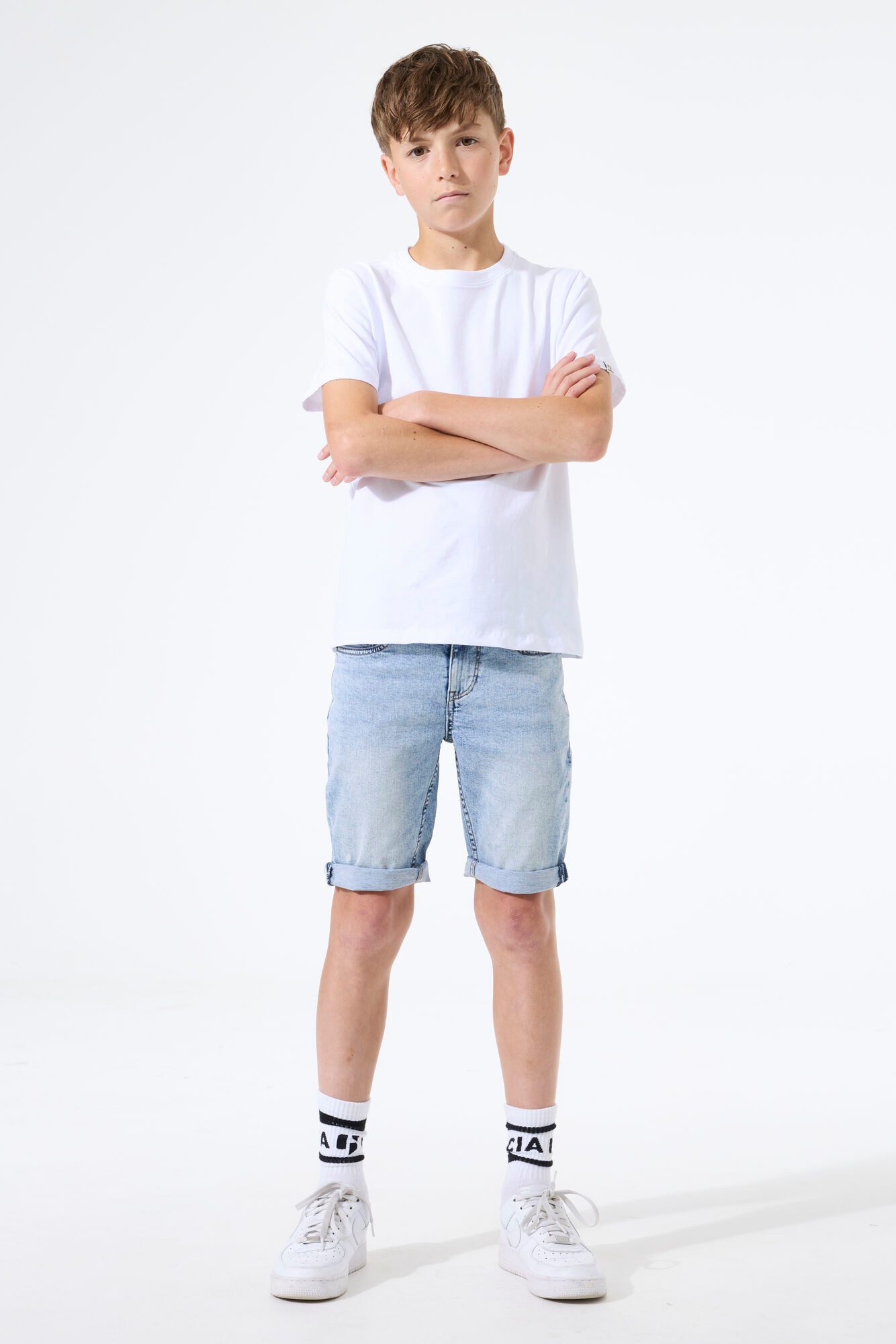 Garcia Jeansshorts Tavio mit Used-Effekten – Bild 4 von 5