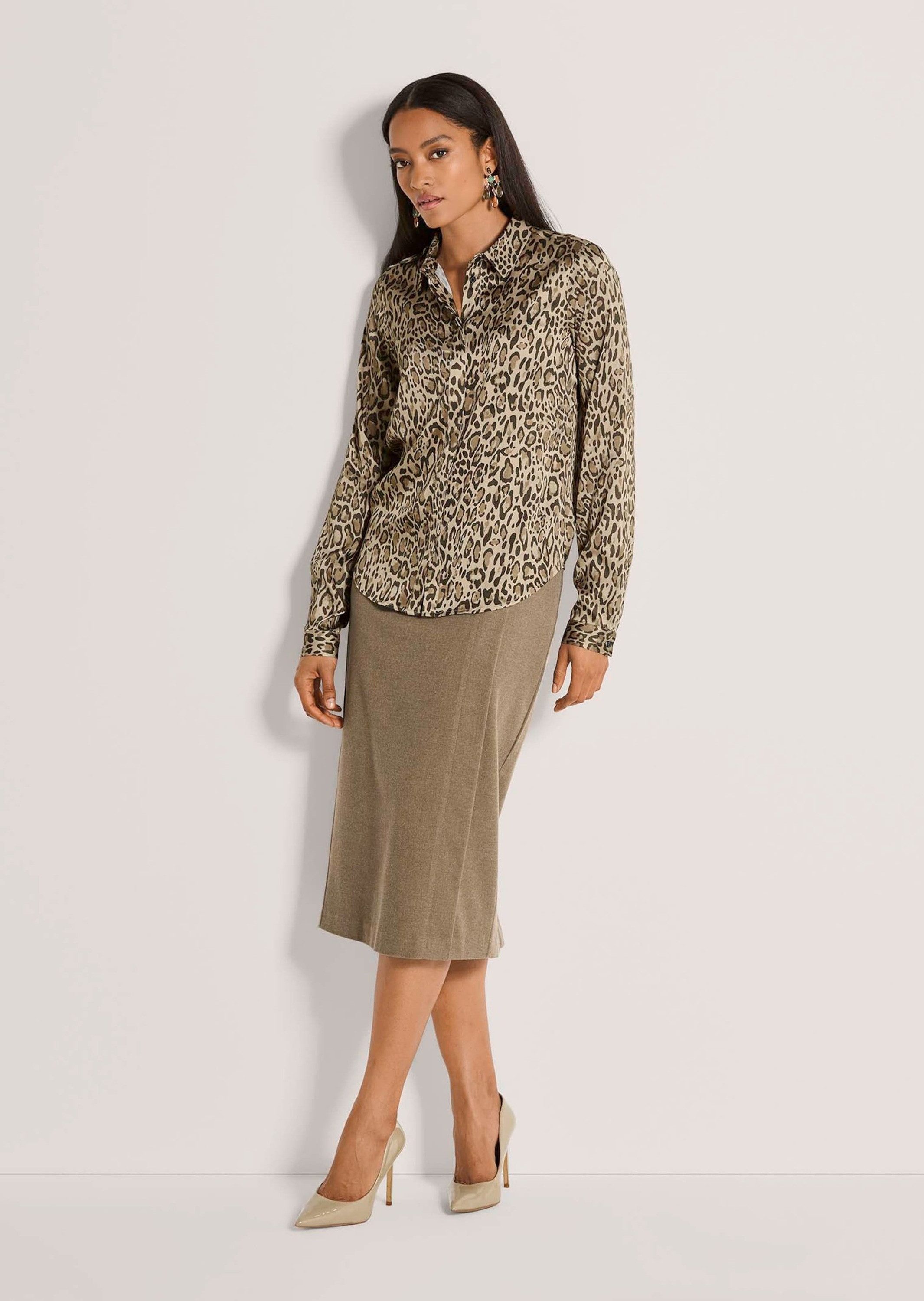 MADELEINE Hemdbluse Hemdbluse mit Leo-Print Modischer Animalprint und femininer Schnitt