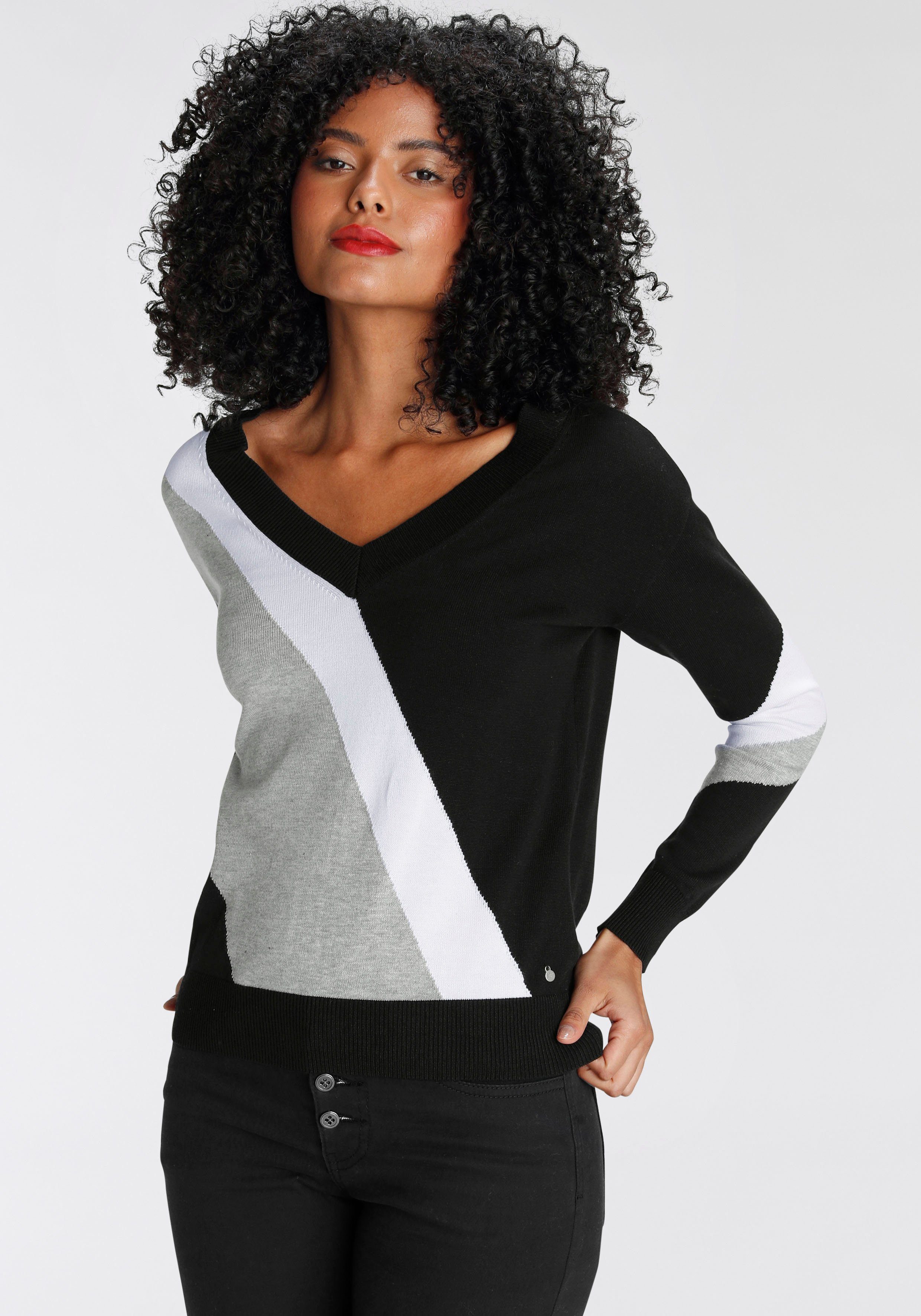 AJC Streifenpullover mit trendigem Diagonal-Colourblocking