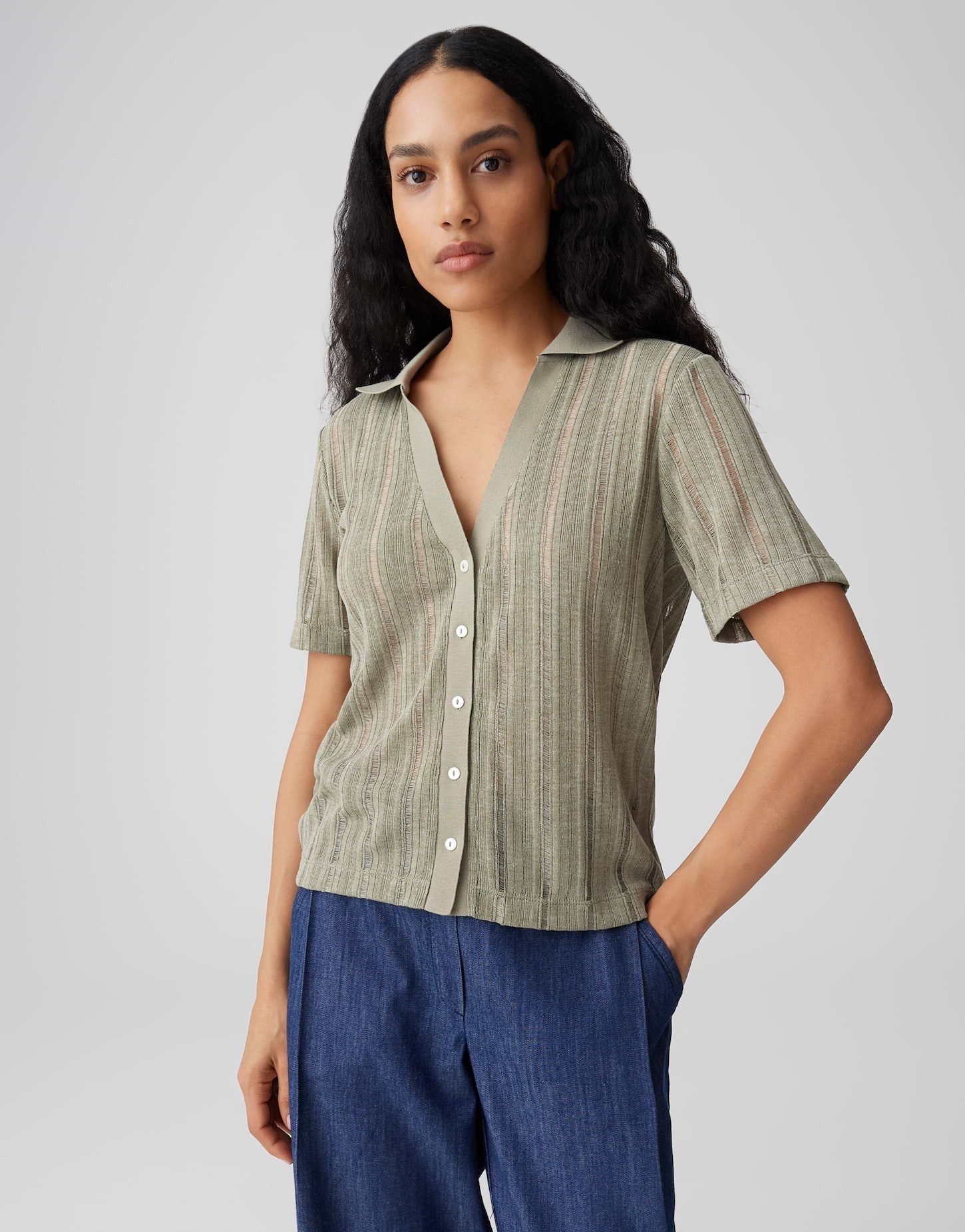 OPUS Kurzarmshirt Sugaha aus Jersey mit Lochstrukur leichte Transparenz, leichter Stoff, Casual