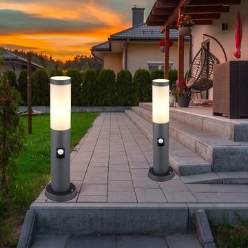 etc-shop LED Außen-Stehlampe, Leuchtmittel inklusive, Warmweiß, 2er Set Steh Leuchten Balkon Beleuchtung Bewegungsmelder Edelstahl