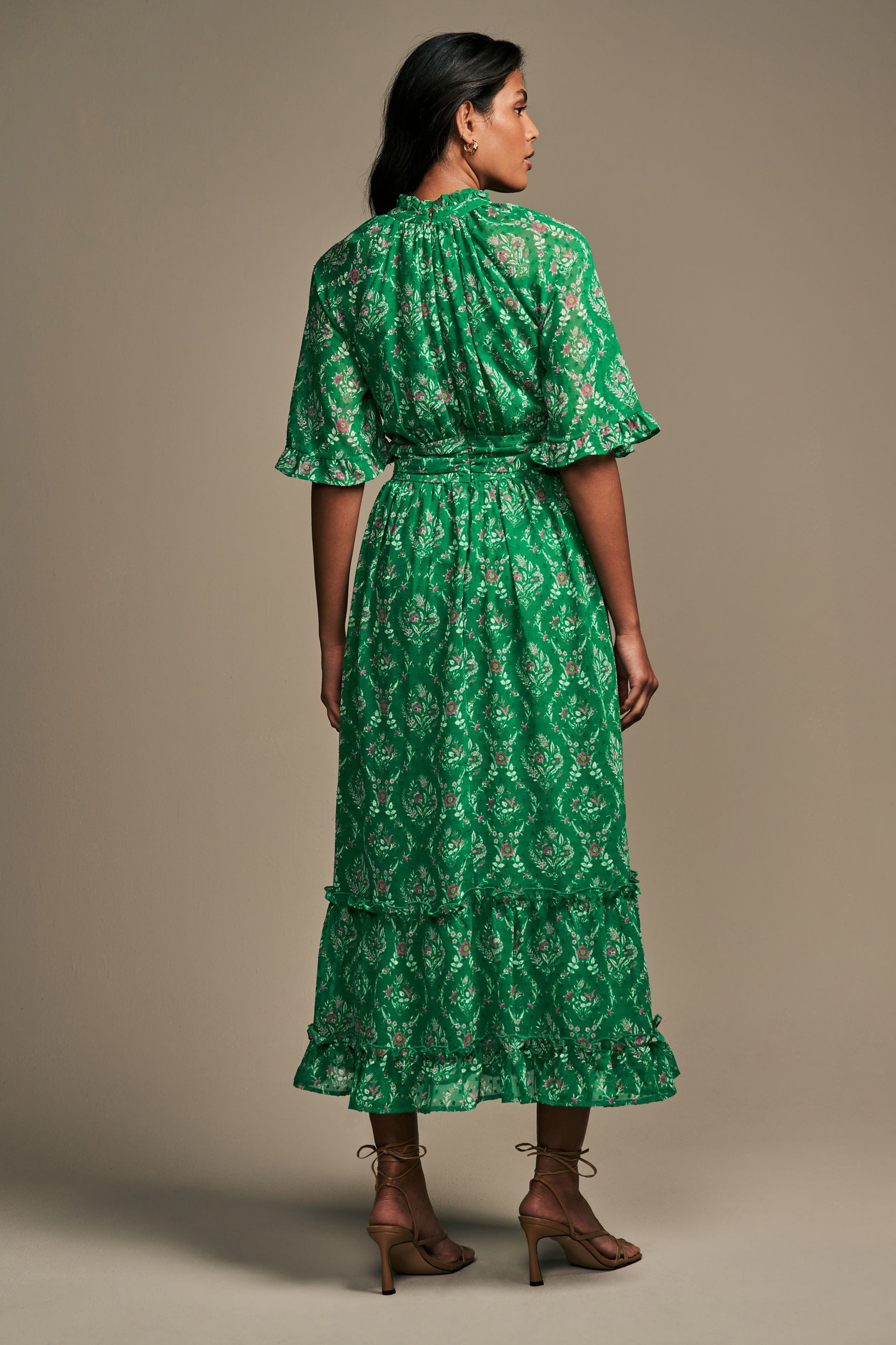 LAURA ASHLEY Chiffonkleid Laura Ashley Fascott Midaxi-Kleid aus Chiffon (1- günstig online kaufen