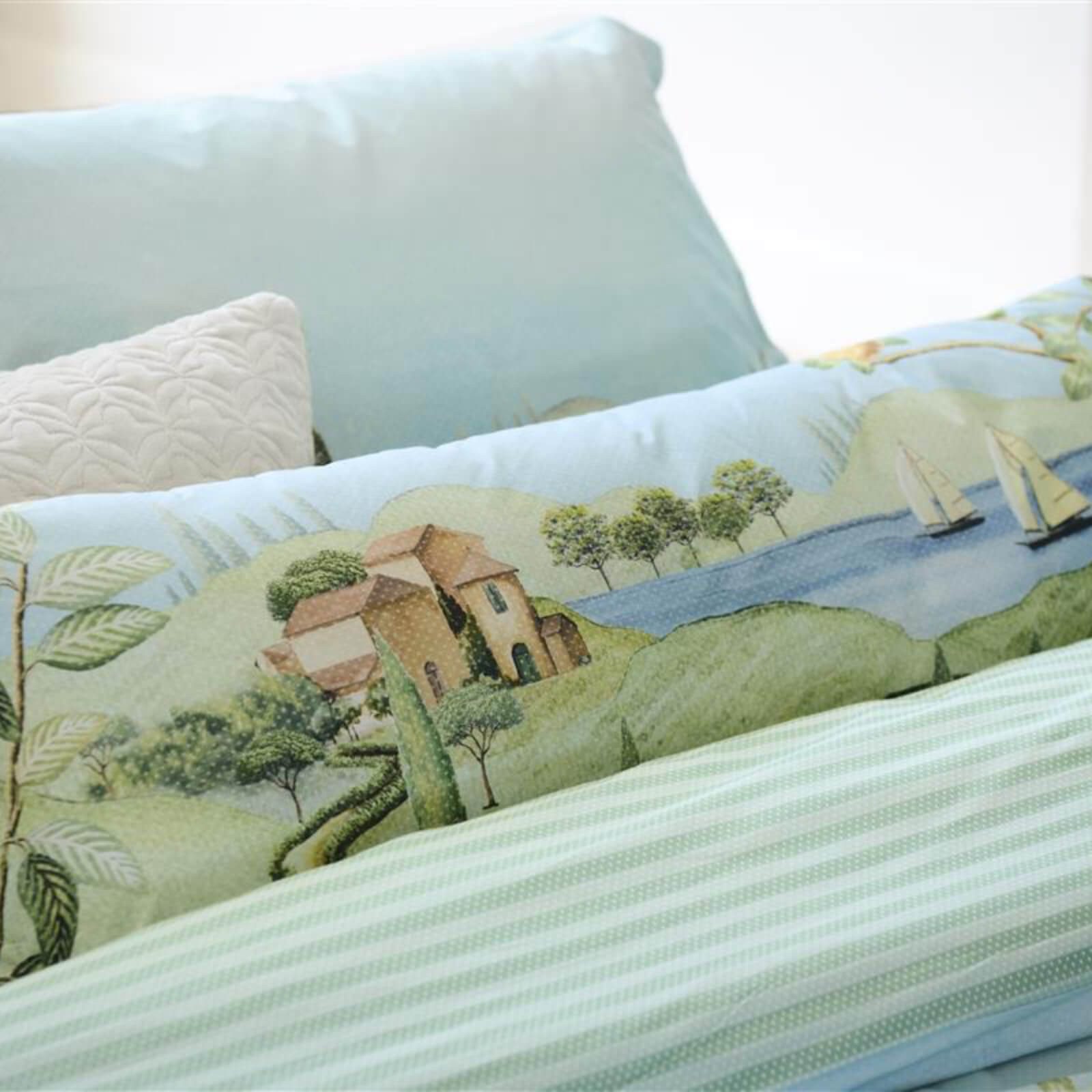 PiP Studio Dekokissen Dekokissen La Campagna Grün, Nackenrolle, Zierkissen, Obstbäumchen, Zypressen, See