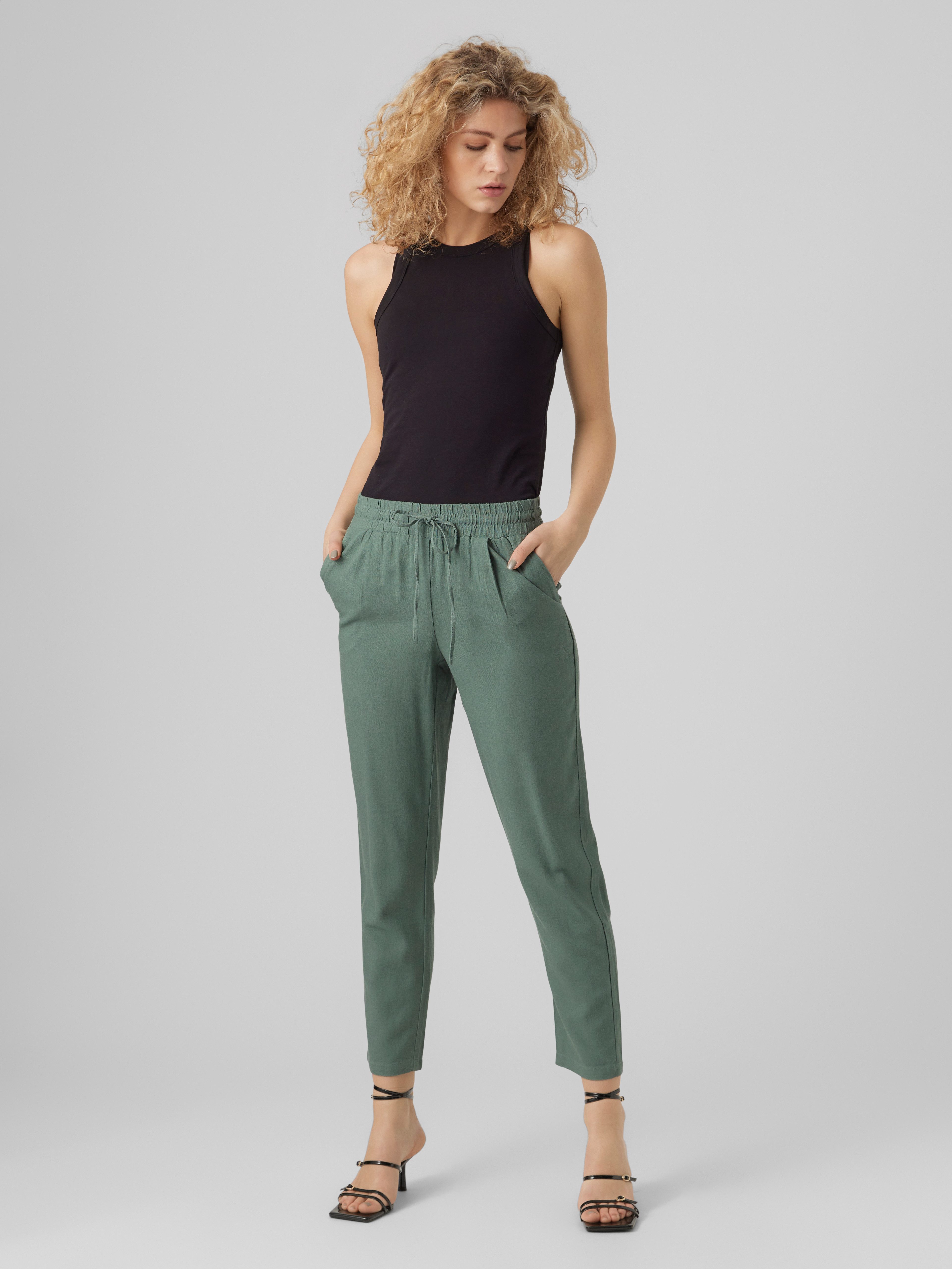 Vero Moda Schlupfhose VMJESMILO MW ANKLE PANTS WVN NOOS mit Leinen, elastisches Bündchen und Kordelzug