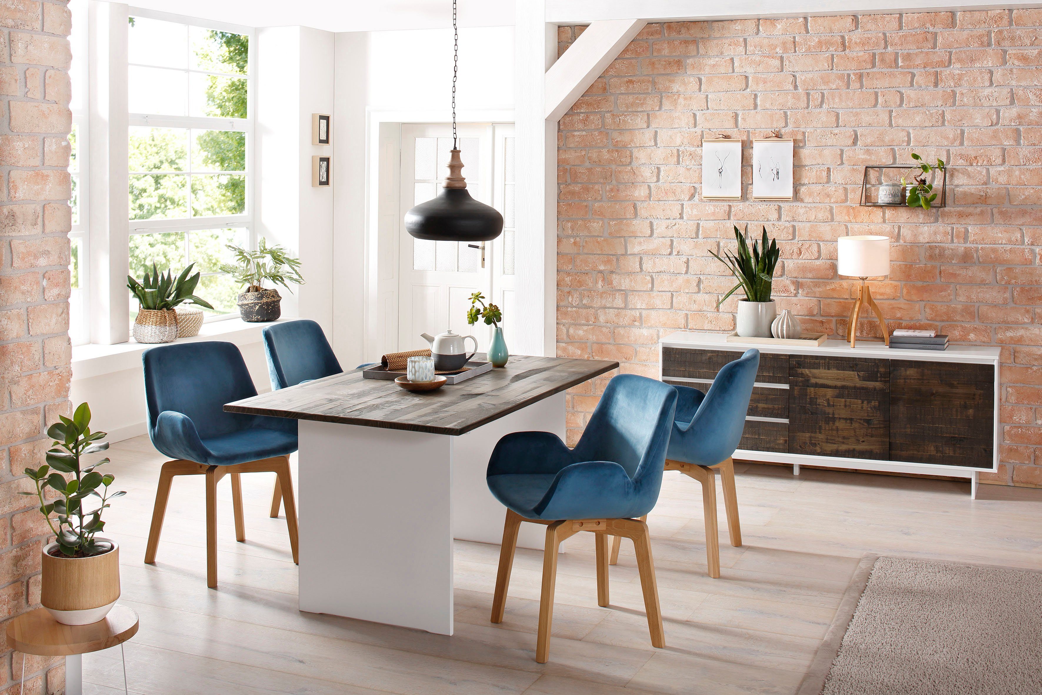 OTTO home Esstisch Morgan, aus massivem Kiefernholz, in zwei unterschiedlichen Tischbreiten