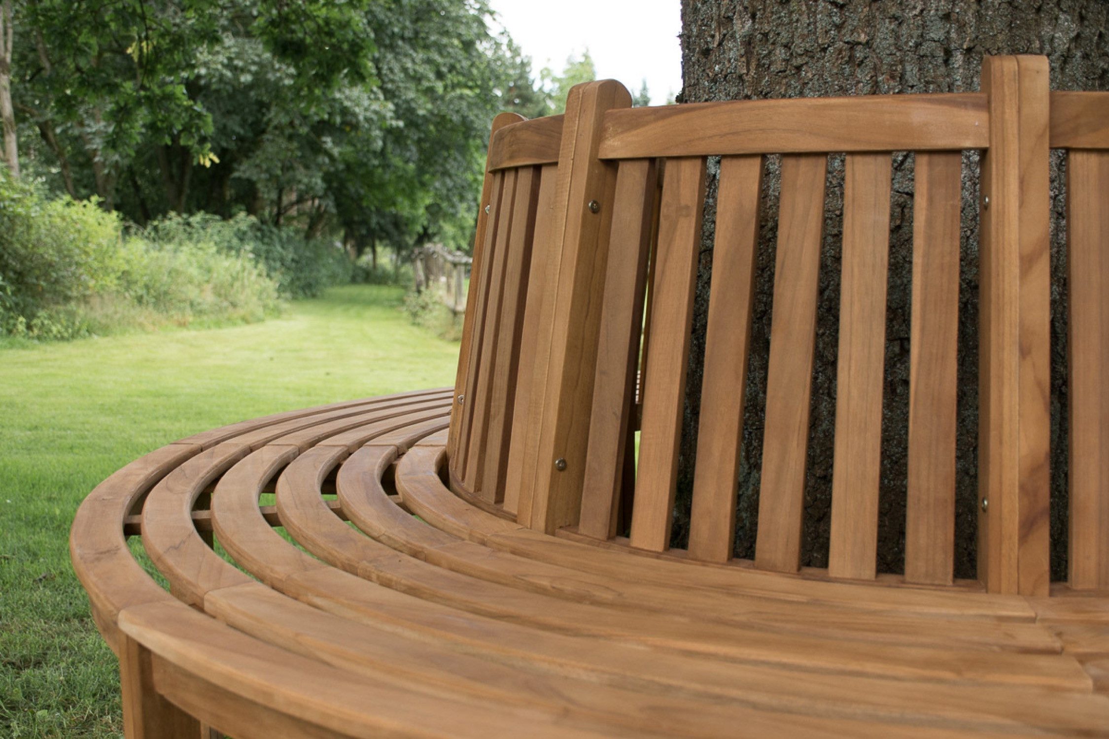 TPFGarden Baumbank Nelly (mit 360-Grad Sitzfläche), Teak-Holz Garten Baumbank Sitzbank massiv 206 cm
