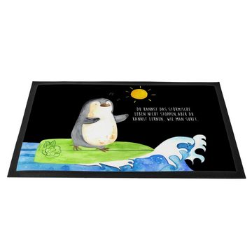 Fußmatte Pinguin Surfer - Schwarz - Geschenk, Wellen reiten, Fußabtreter, Matt, Mr. & Mrs. Panda, Höhe: 0.6 mm