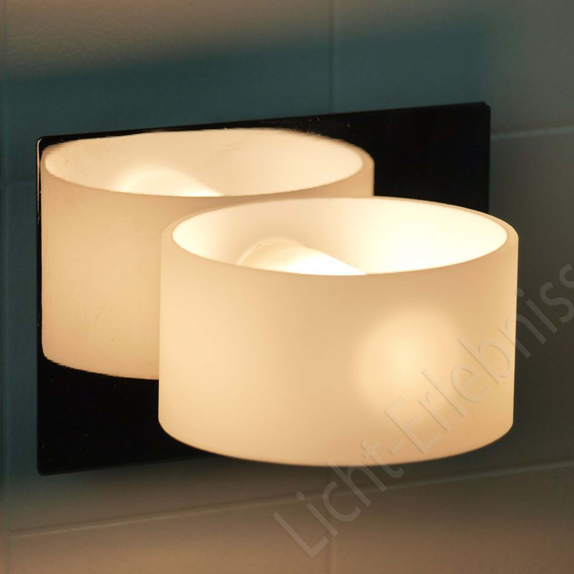 Licht-Erlebnisse Wandleuchte NICOLE, Wandlampe IP44 G9 Weiß 420 lm Glas Metall Modern Badlampe | Wandleuchten
