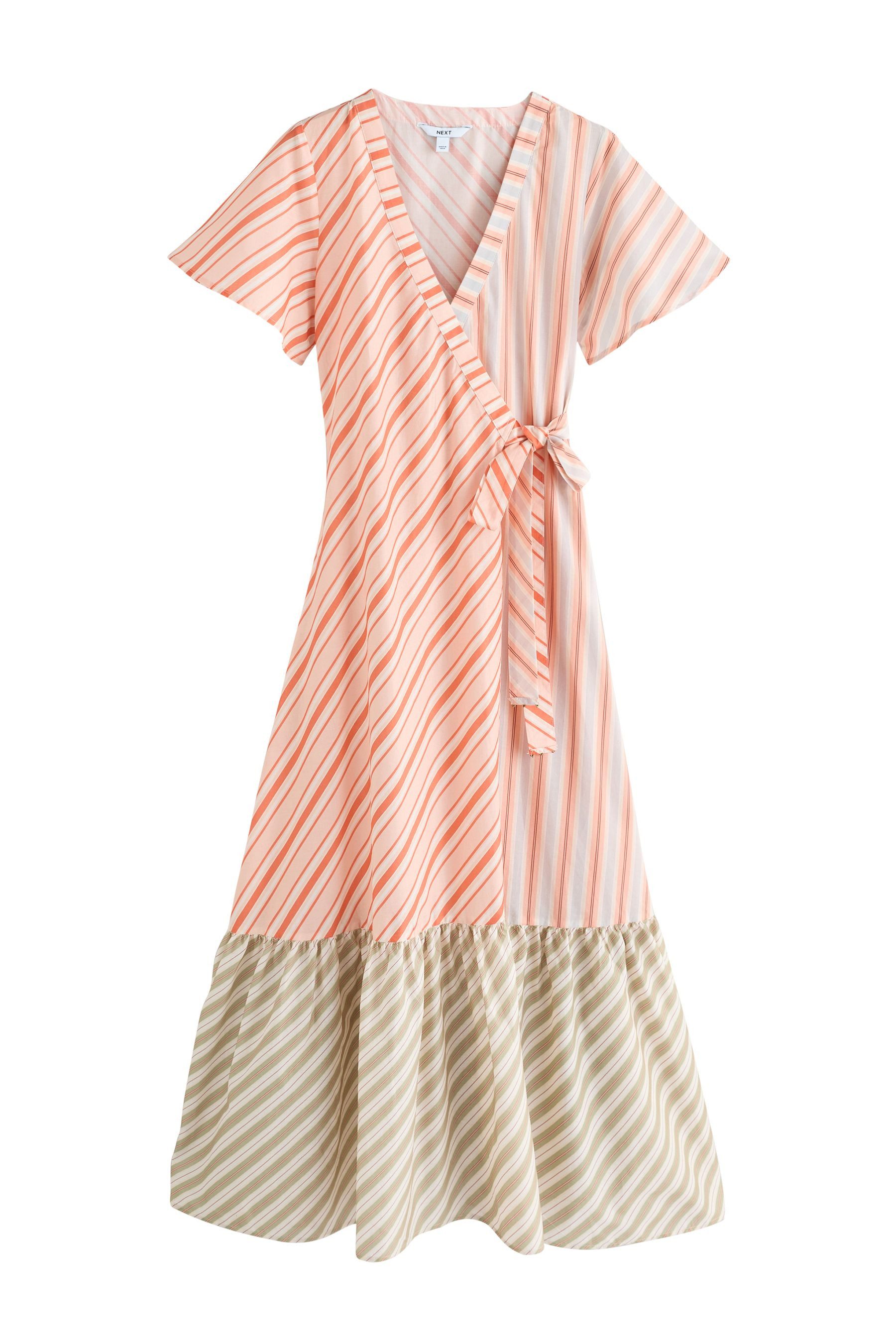 Next Wickelkleid Maxikleid in Wickeloptik mit Flatterärmeln (1-tlg)