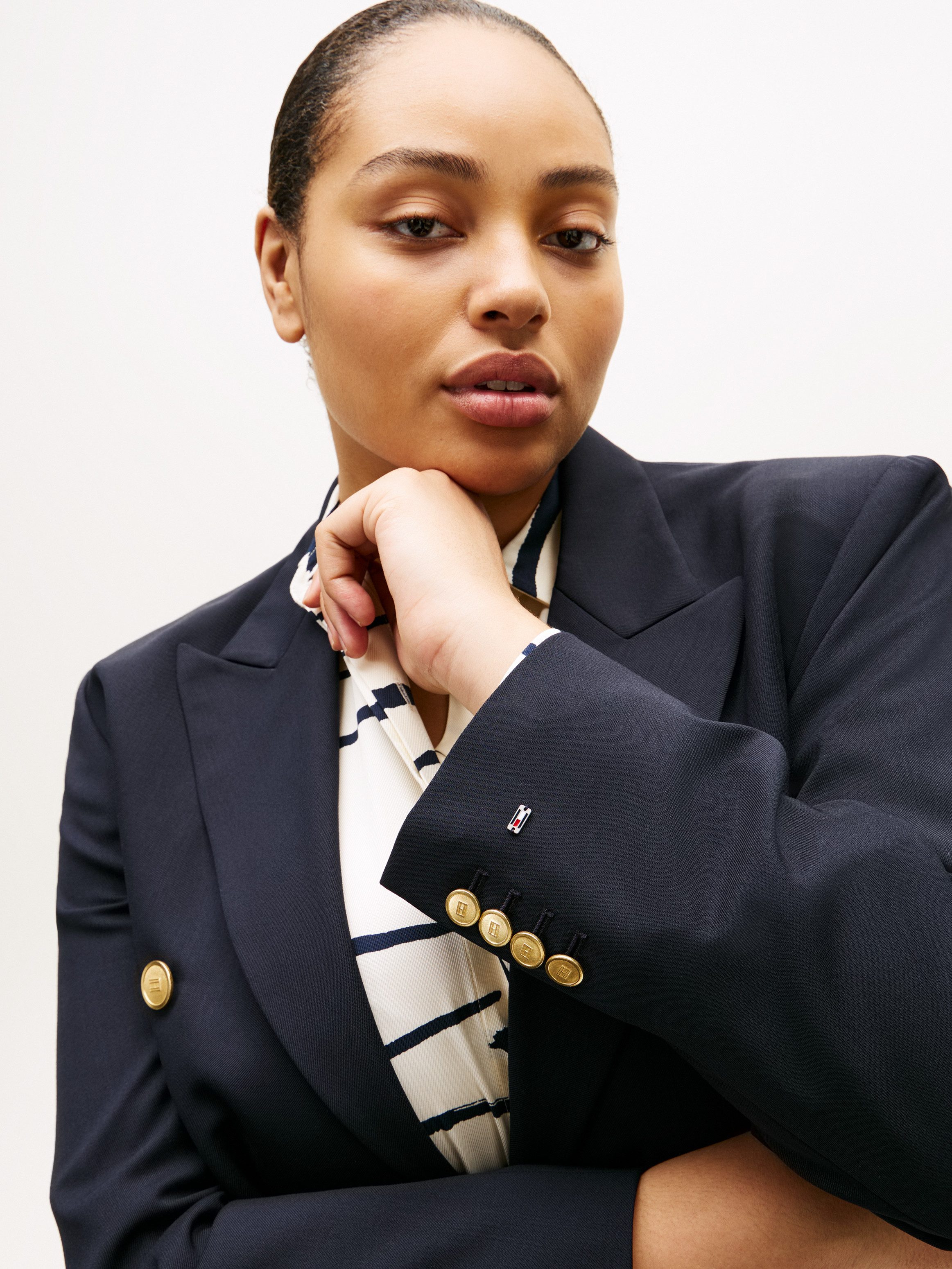 Tommy Hilfiger Curve Jackenblazer CRV TIMELESS WOOL DB BLAZER in großen Größen, mit Wolle