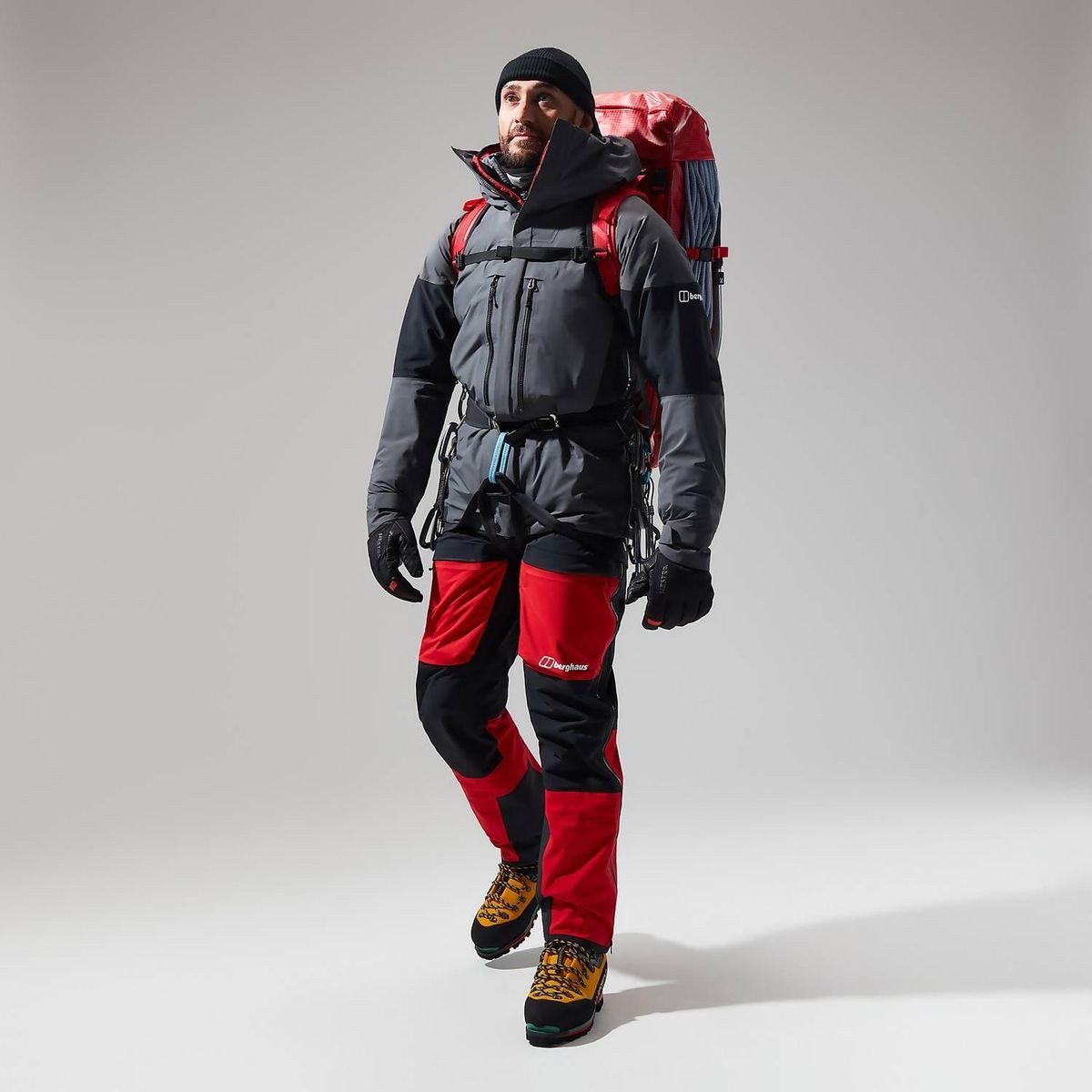 Berghaus Outdoorhose M MTN Guide GTX Pro Pant Blk/Red Hochleistungs-Bergsporthose mit GORE-TEX PRO für optimalen Schutz und