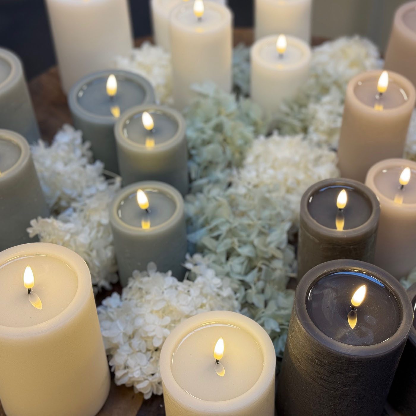 ReWu LED-Kerze Deluxe Homeart Unique Stumpenkerzen