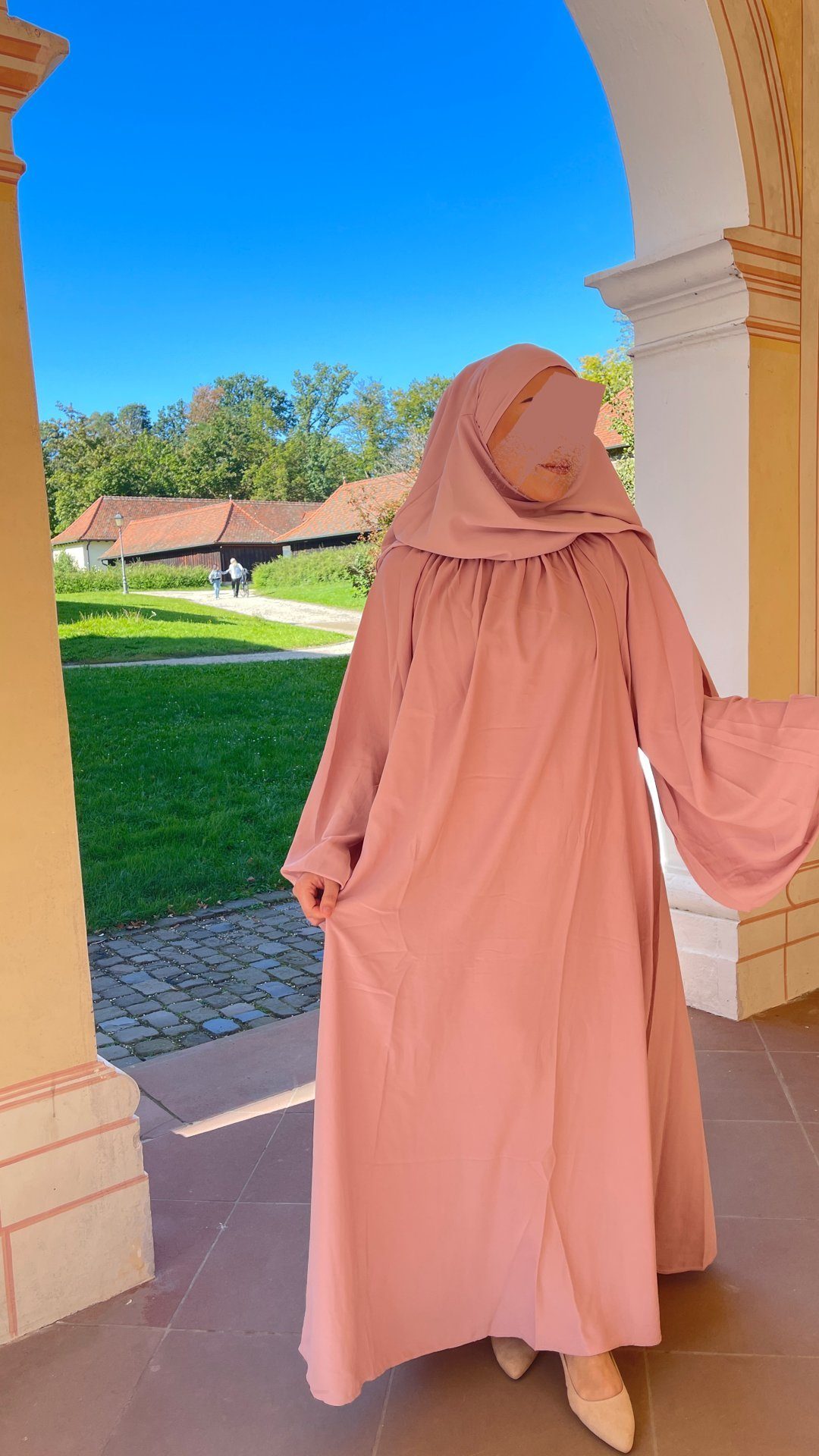 HIJABIFY Brautkleid Abaya NAIMA Medina Seide Kleid mit Ballonärmel Alt Rose