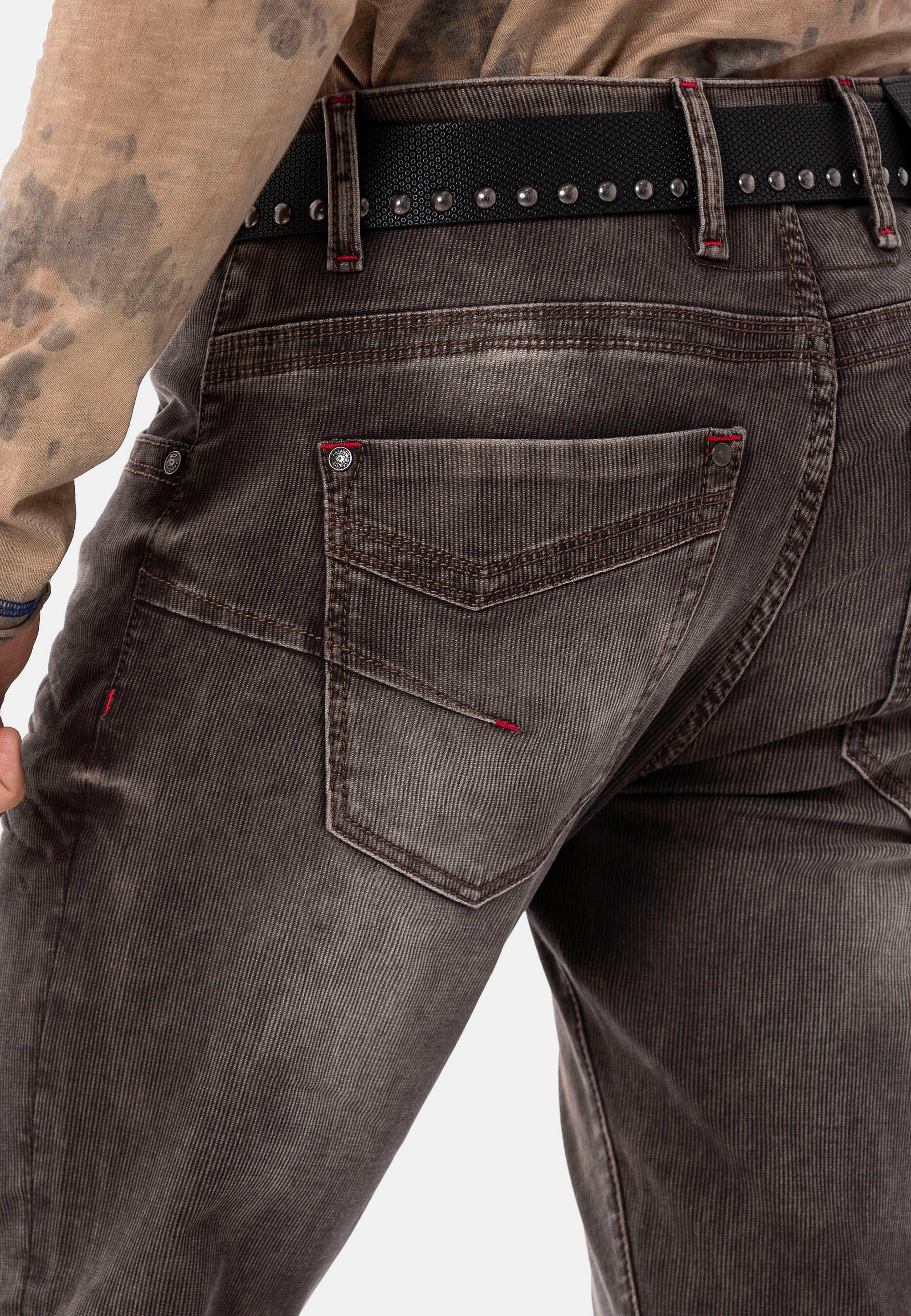 Cipo & Baxx Straight-Jeans in stilvollem Cord-Design braun