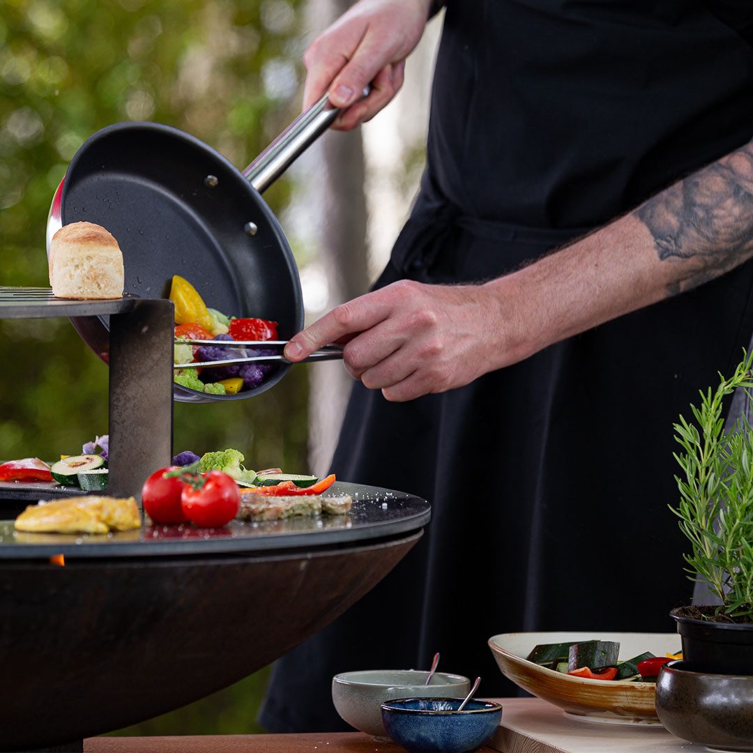 Feuercampus Grillplatte Plancha-Set PIO 80 Premium 2 - mit Podest und Ablage