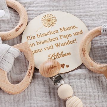 Lililove Geschenkset Neugeborenen-Geschenkset Lovely Bear Box (Geschenkset, Musselintuch: 30x30cm, Rassel: 6x12cm, Greif/Beißring: 8x8cm, Schnullerkette: 30cm, Holzscheibe: 10cm) Süßes Geschenkset im Bärchen- Design, 5-teilig