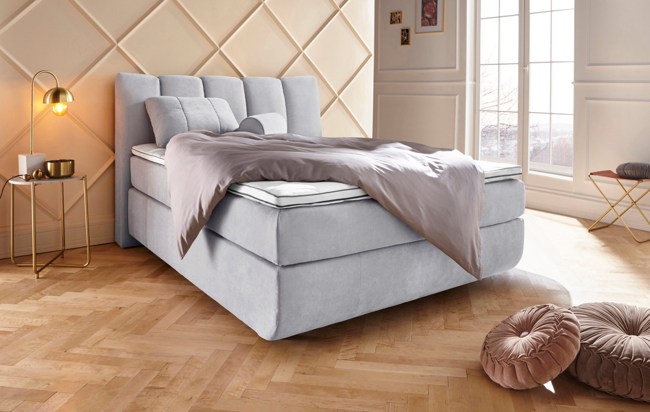 Boxspringbett OCÉANE von LEONIQUE - Einrichtungsvorschlag