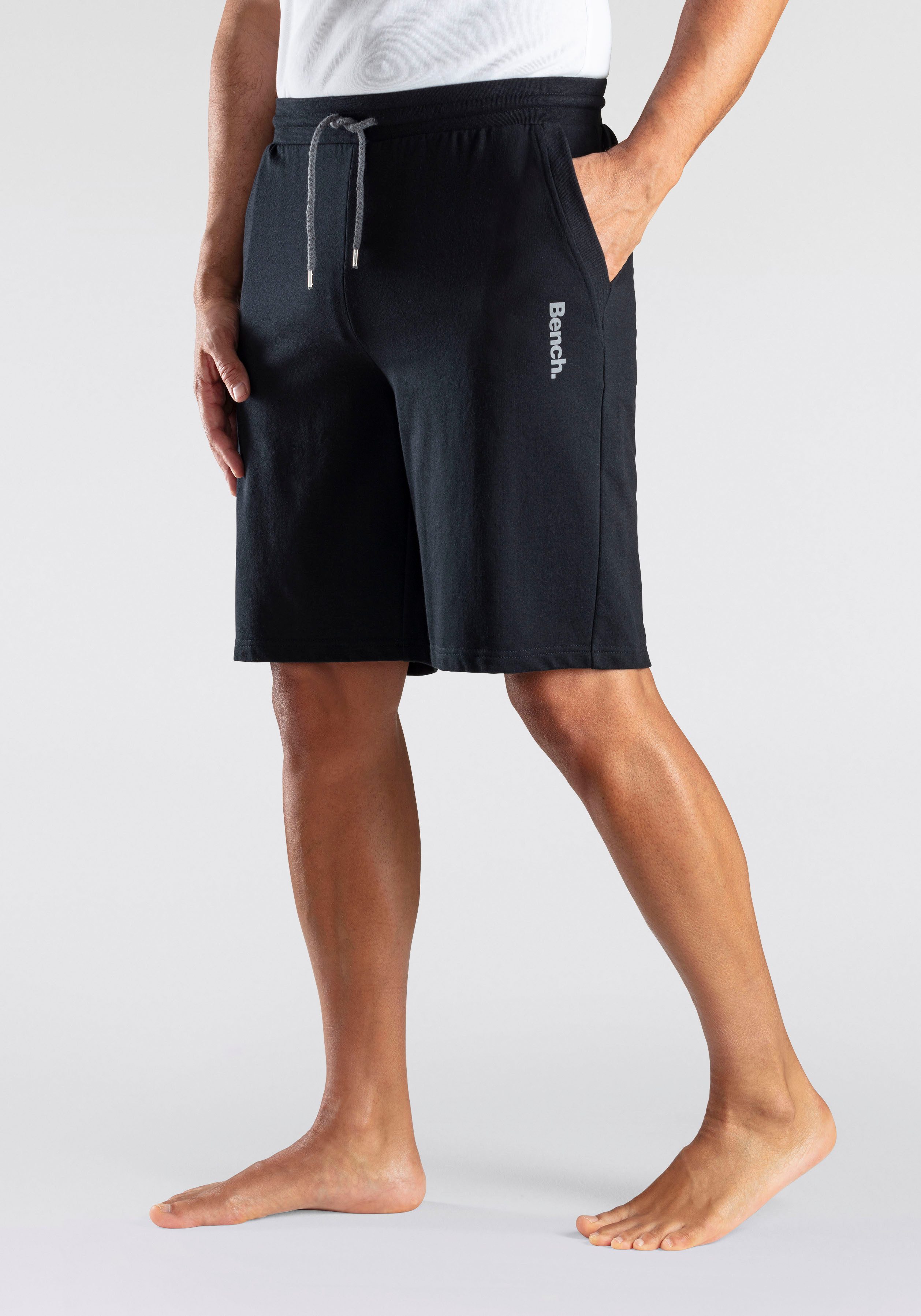 Bench. Loungewear Sweatshorts mit seitlichen Taschen