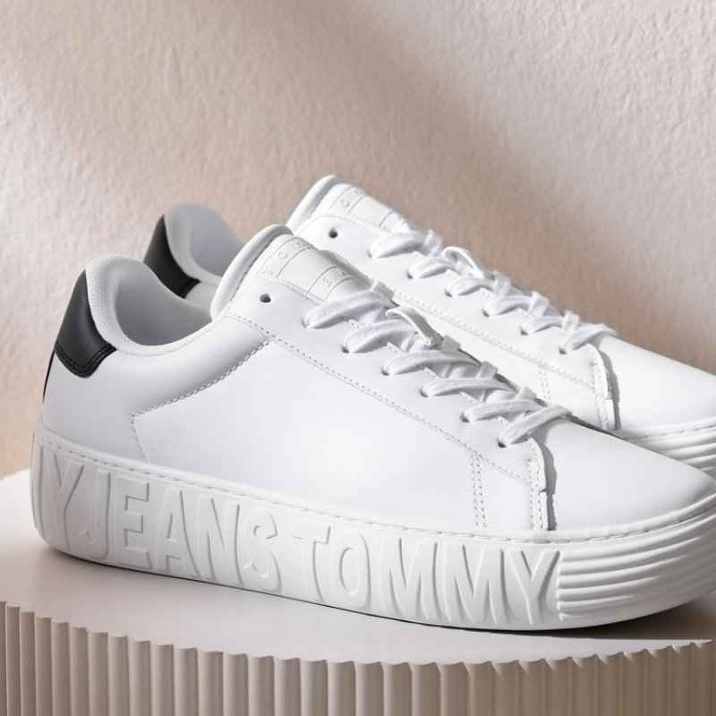 Monochrome Sneaker