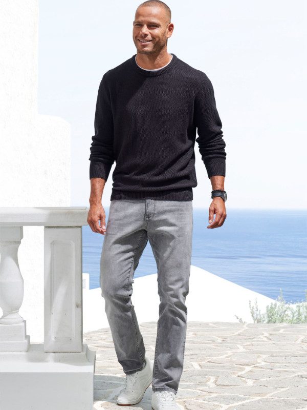 Zum Outfit 9