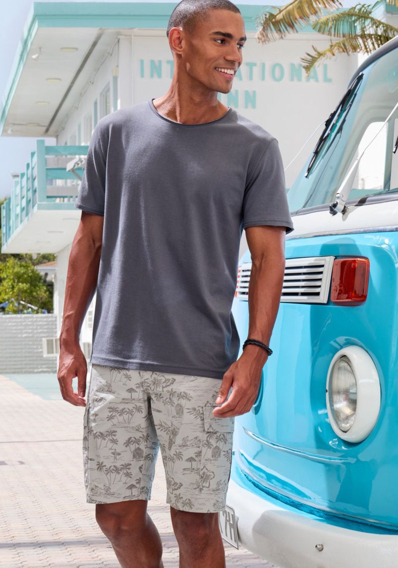 Zum Outfit 11