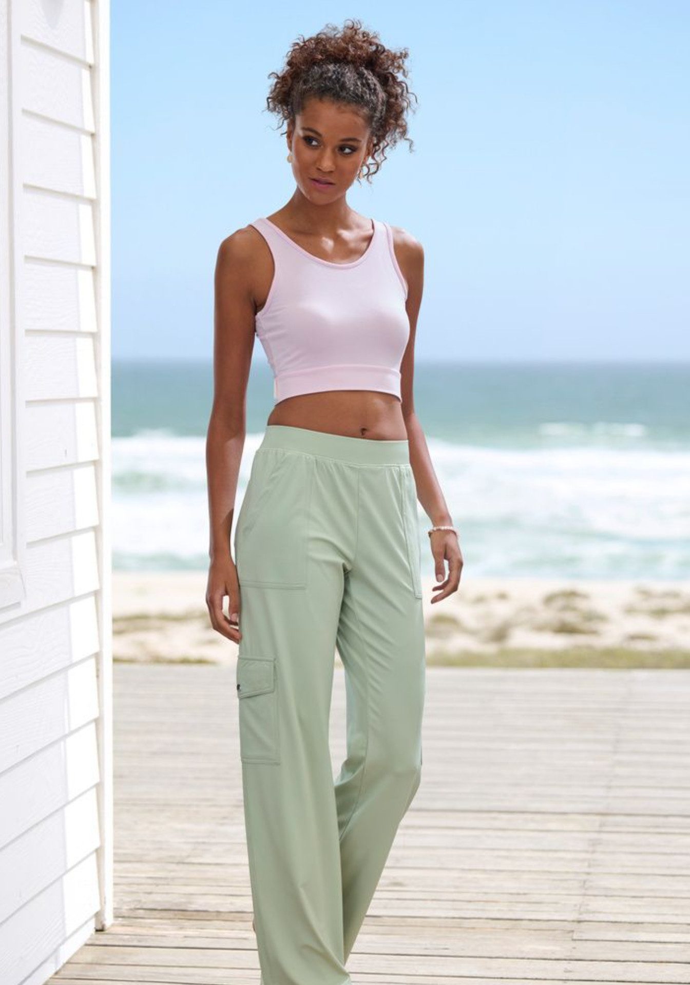 Zum Outfit 10