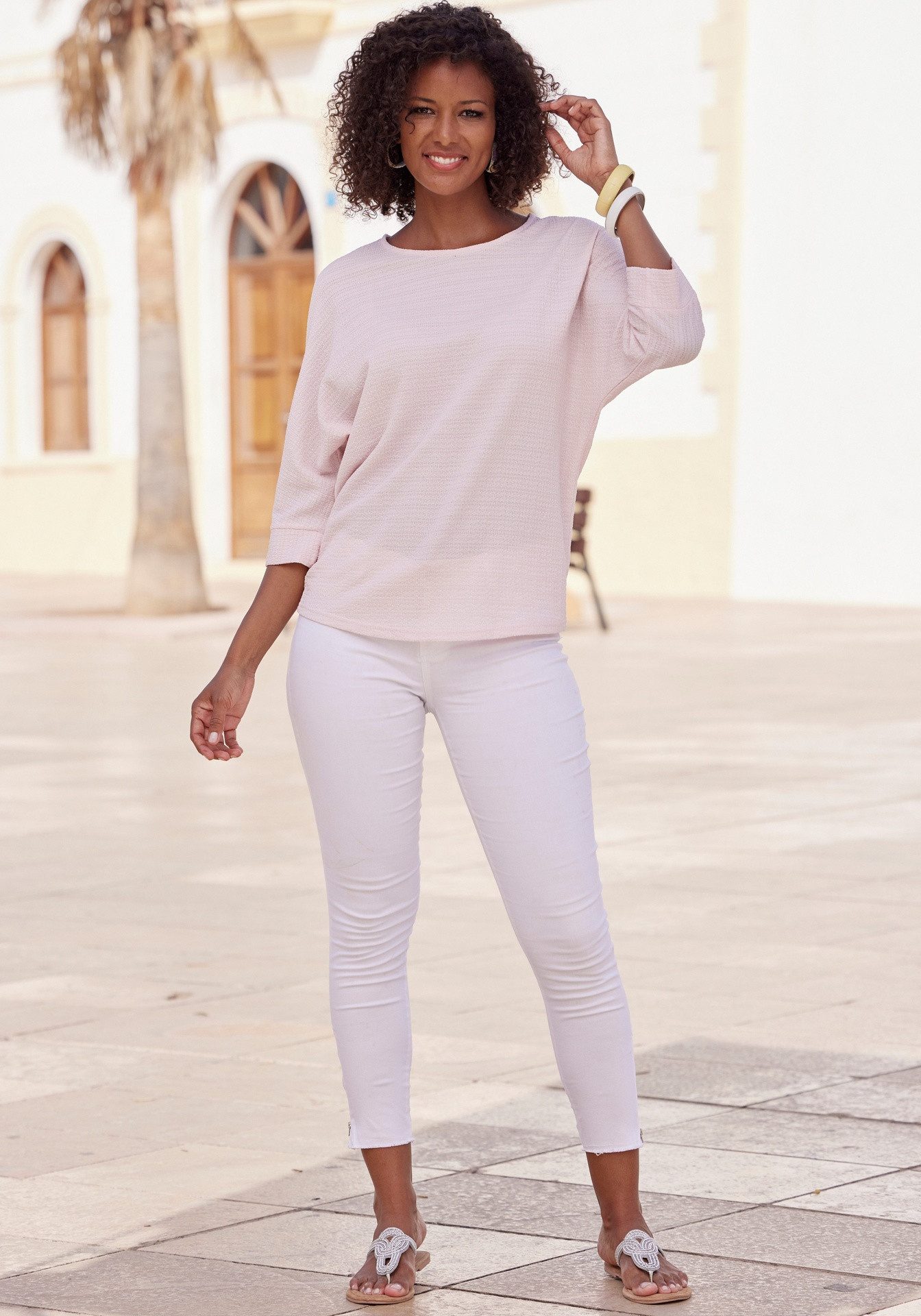Zum Outfit 7
